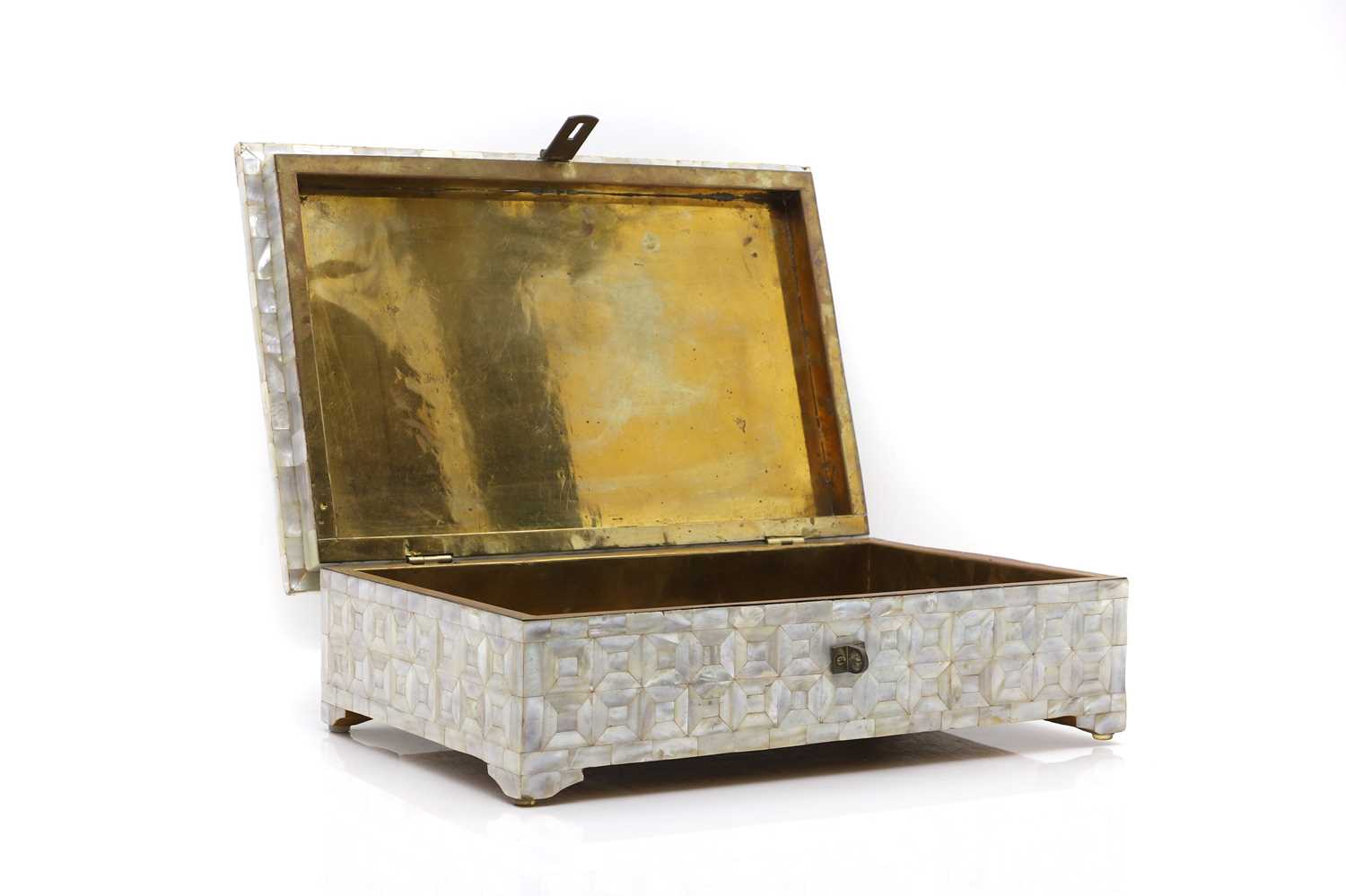 A mother of pearl box - Image 2 of 4