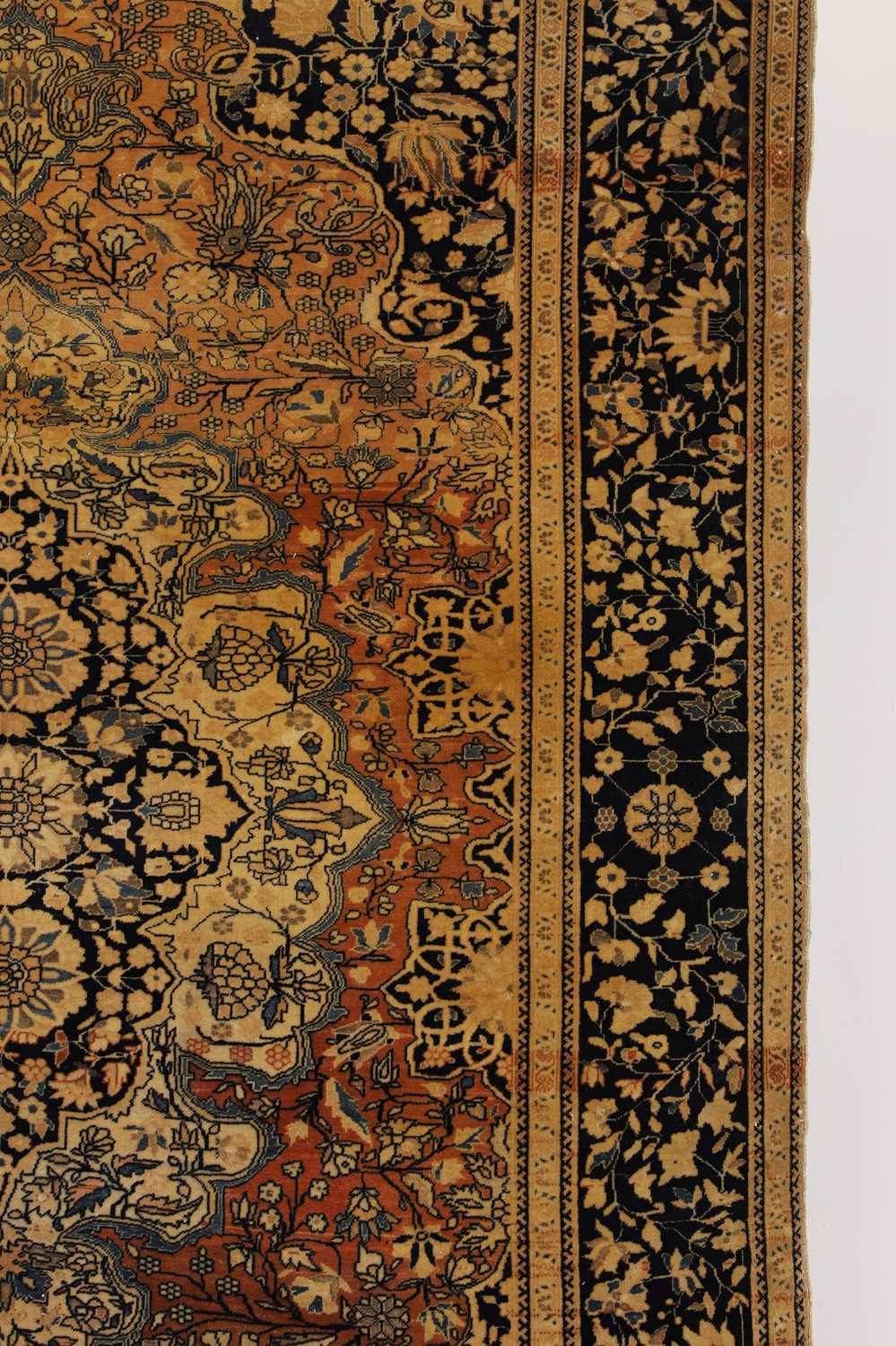 A Persian wool rug, - Image 2 of 4