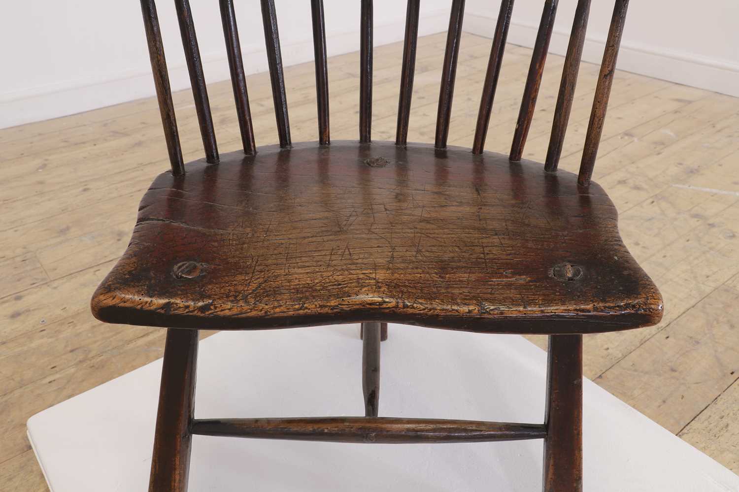A small ash and elm comb-back Windsor chair, - Image 5 of 17
