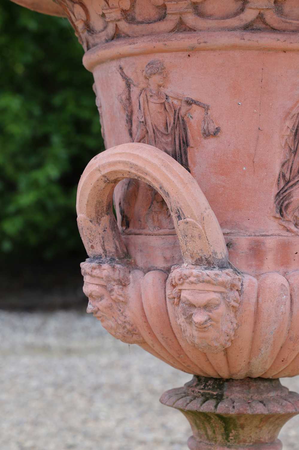 A terracotta garden urn, - Image 6 of 10