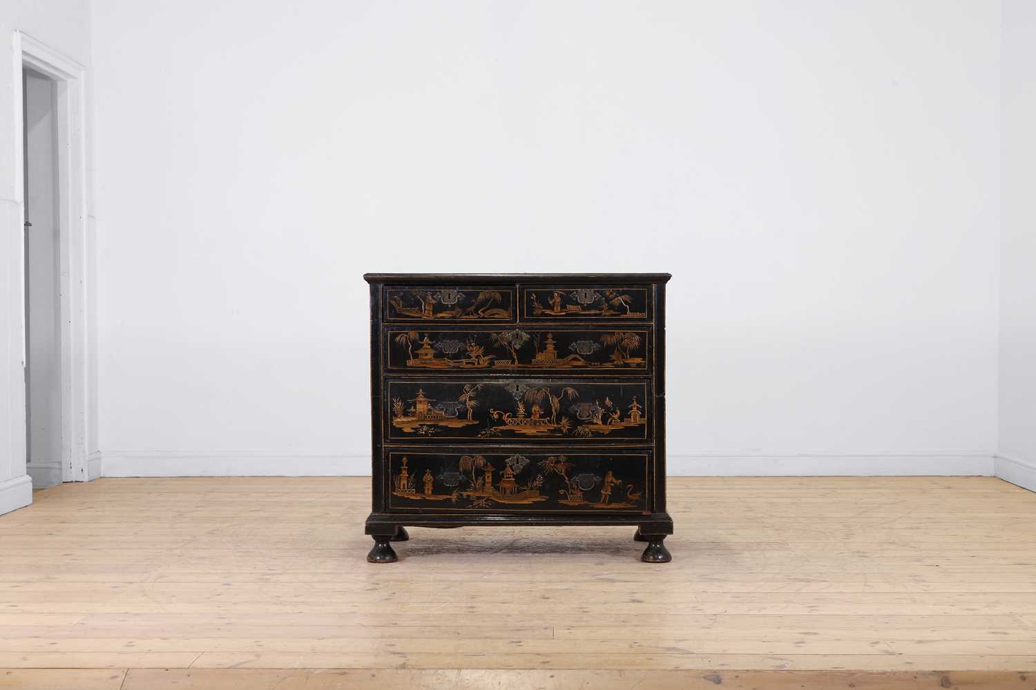 A black and gilt japanned chest of drawers, - Image 21 of 40