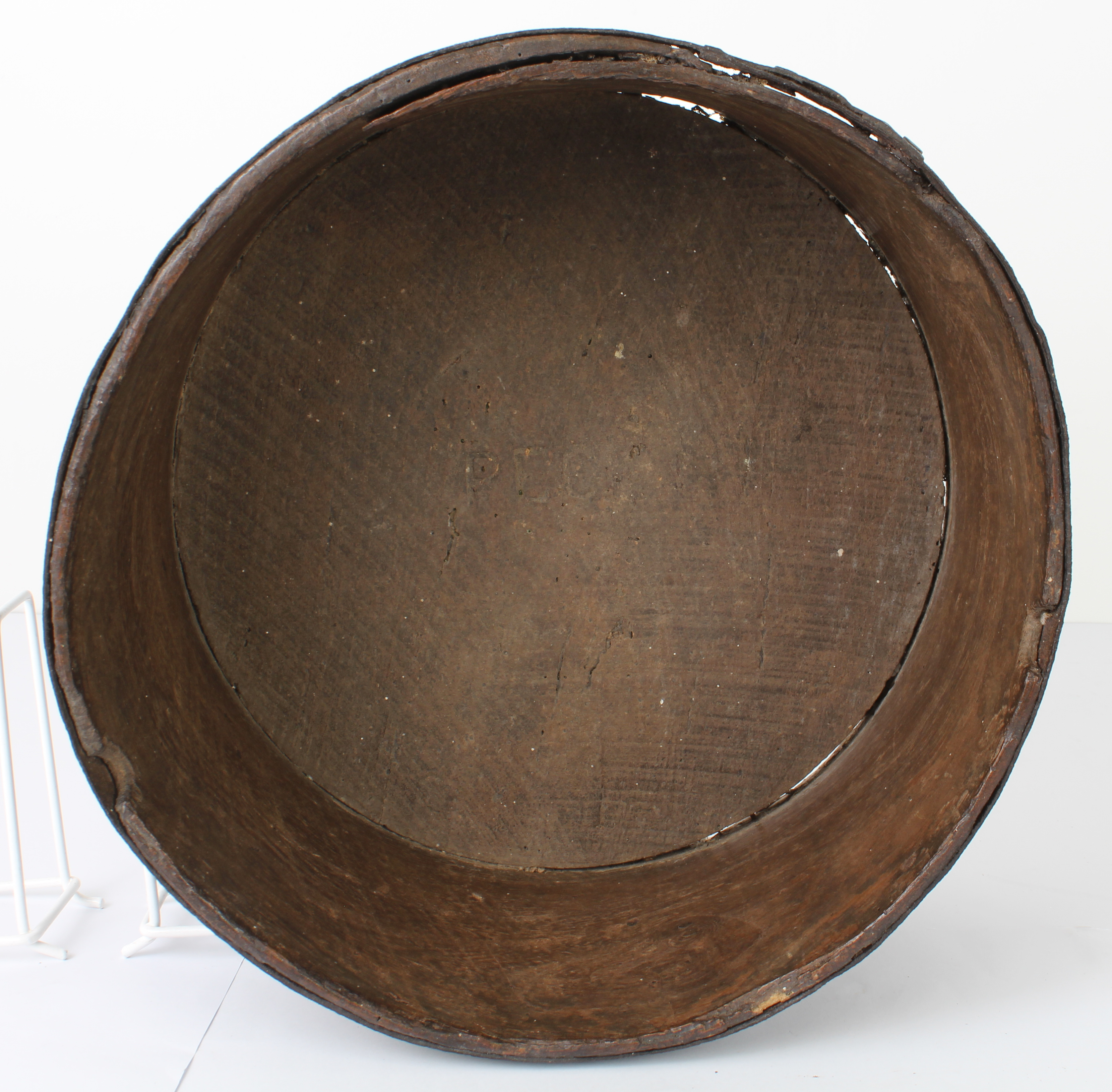Nine pieces of treen: a turned wooden platter (29 cm diam.) and a bowl  (22.5 cm diam.), three - Image 13 of 16