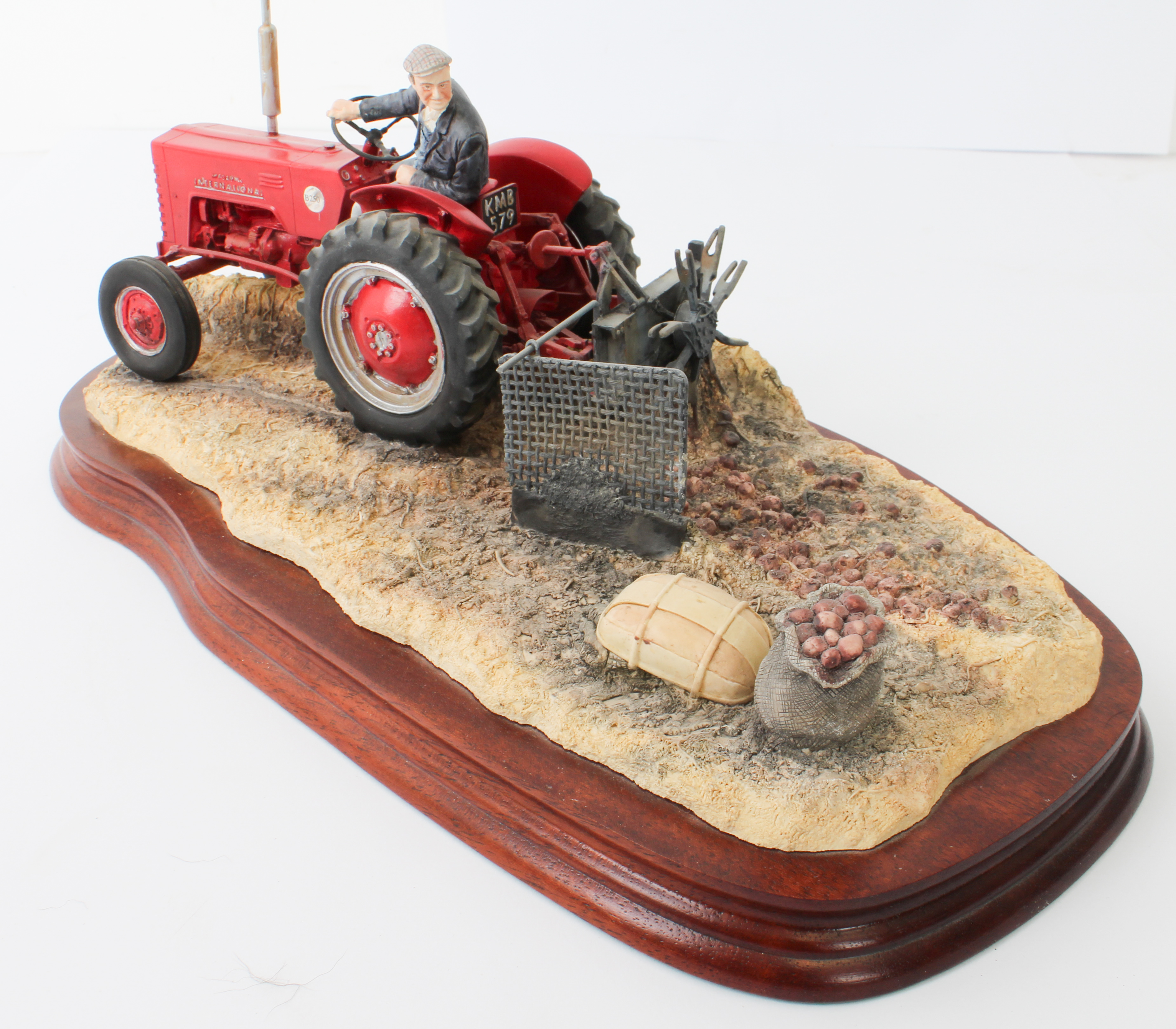 A Border Fine Arts limited edition model, 'Lifting the Pinks (International B250 Tractor)' with - Image 4 of 5