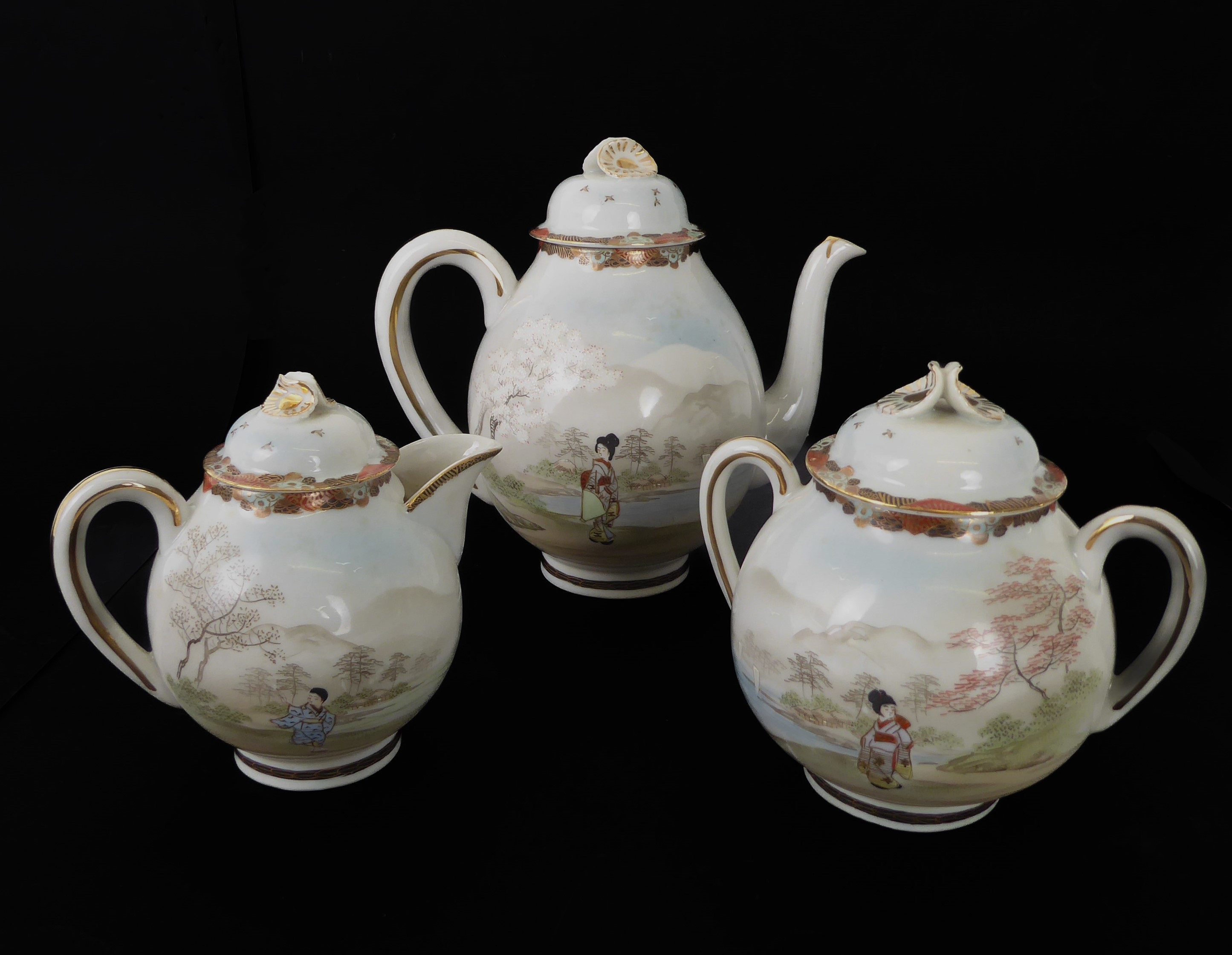 An early 20th century Japanese Satsuma tea service comprising: Teapot; Double-handled lidded sugar - Image 8 of 8