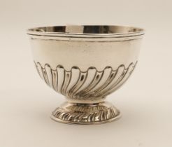 A late Victorian / Edwardian silver sugar bowl - Frederick Augustus Burridge, London, date marked