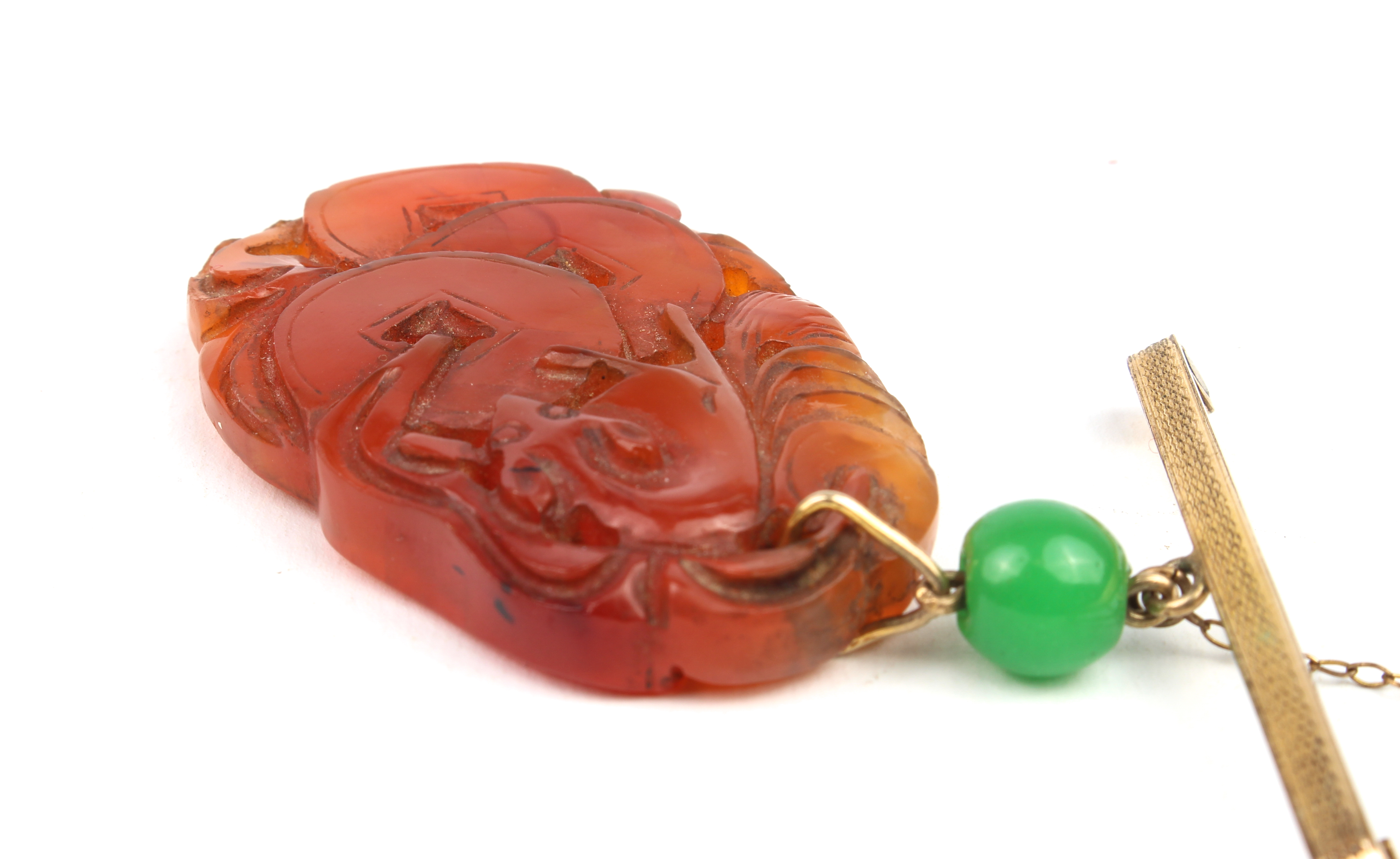 A mid-century Chinese carved jade plaque on bar brooch - the ovoid, russet jade plaque pierced and - Image 7 of 13