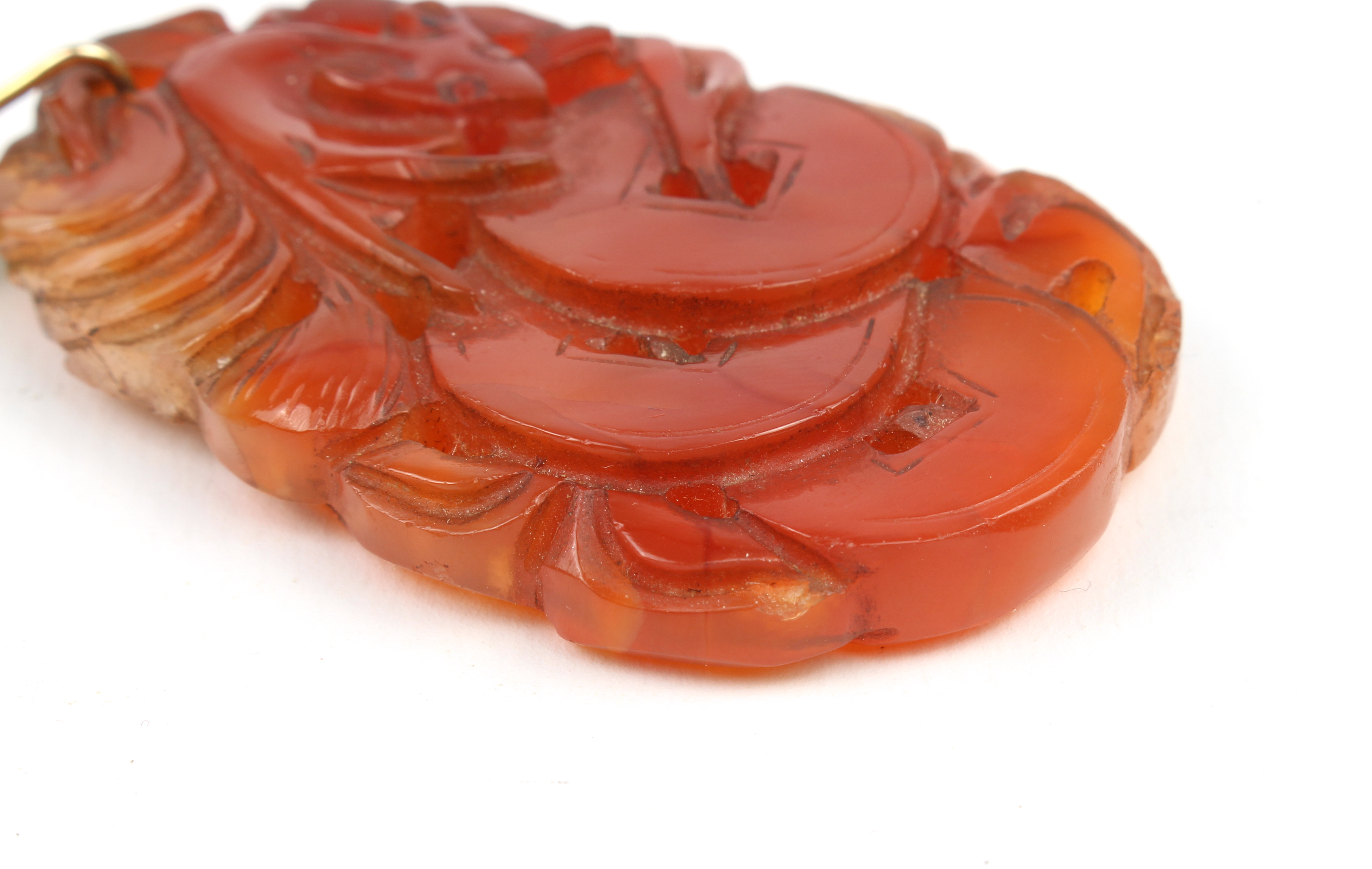 A mid-century Chinese carved jade plaque on bar brooch - the ovoid, russet jade plaque pierced and - Image 9 of 13