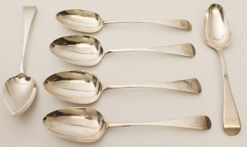 A matched set of six Georgian Old English pattern table spoons (372 g)