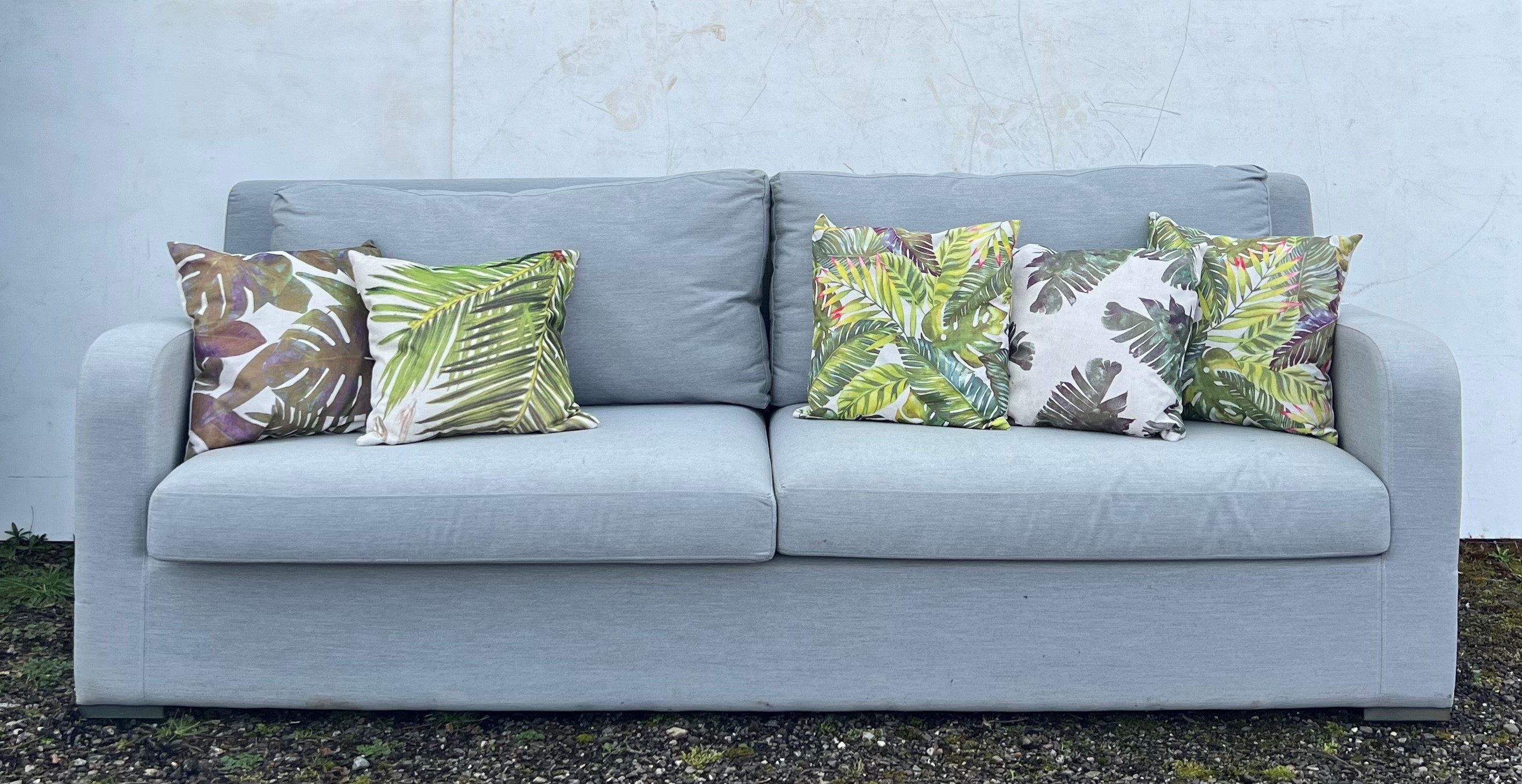 Maze Living 3 seater, outdoor sofa, light grey + 5 tropical patterned cushions, 230cmW x 82cmH x