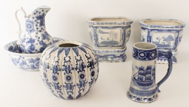 A pair of Chinese porcelain blue and white jardinières - modern, with stands (22 cm high);