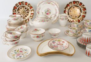 A mixed lot comprising Minton's, Royal Grafton, Royal Crown Derby and Collingswood: 1. a Royal