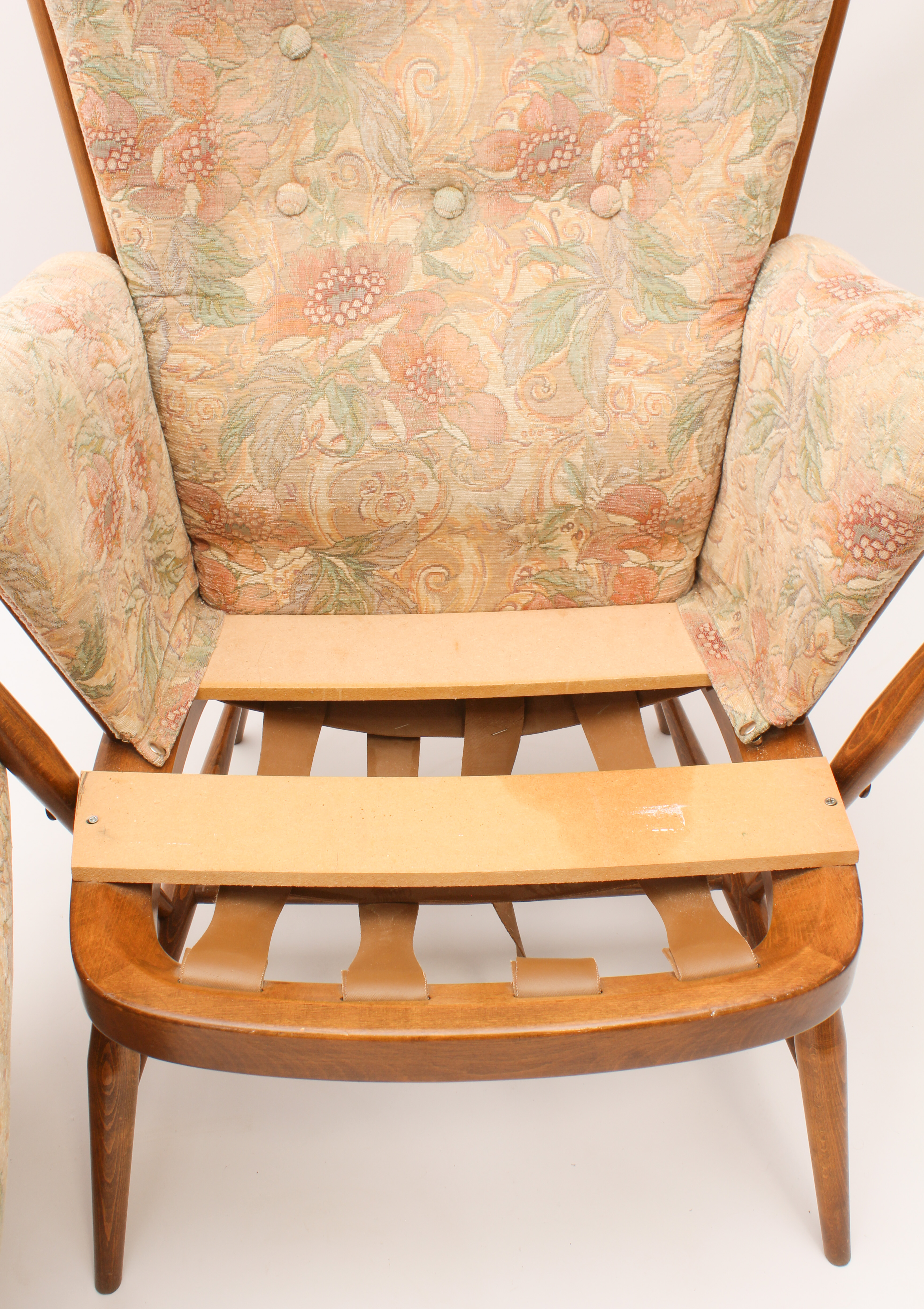 An Ercol Windsor beech wood easy armchair from the Jubilee range - with gold maker's label to - Image 3 of 3
