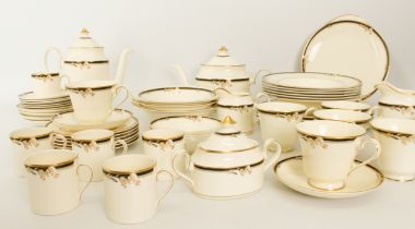 A Minton Newbury pattern bone china dinner service for six persons - near-complete, comprising tea