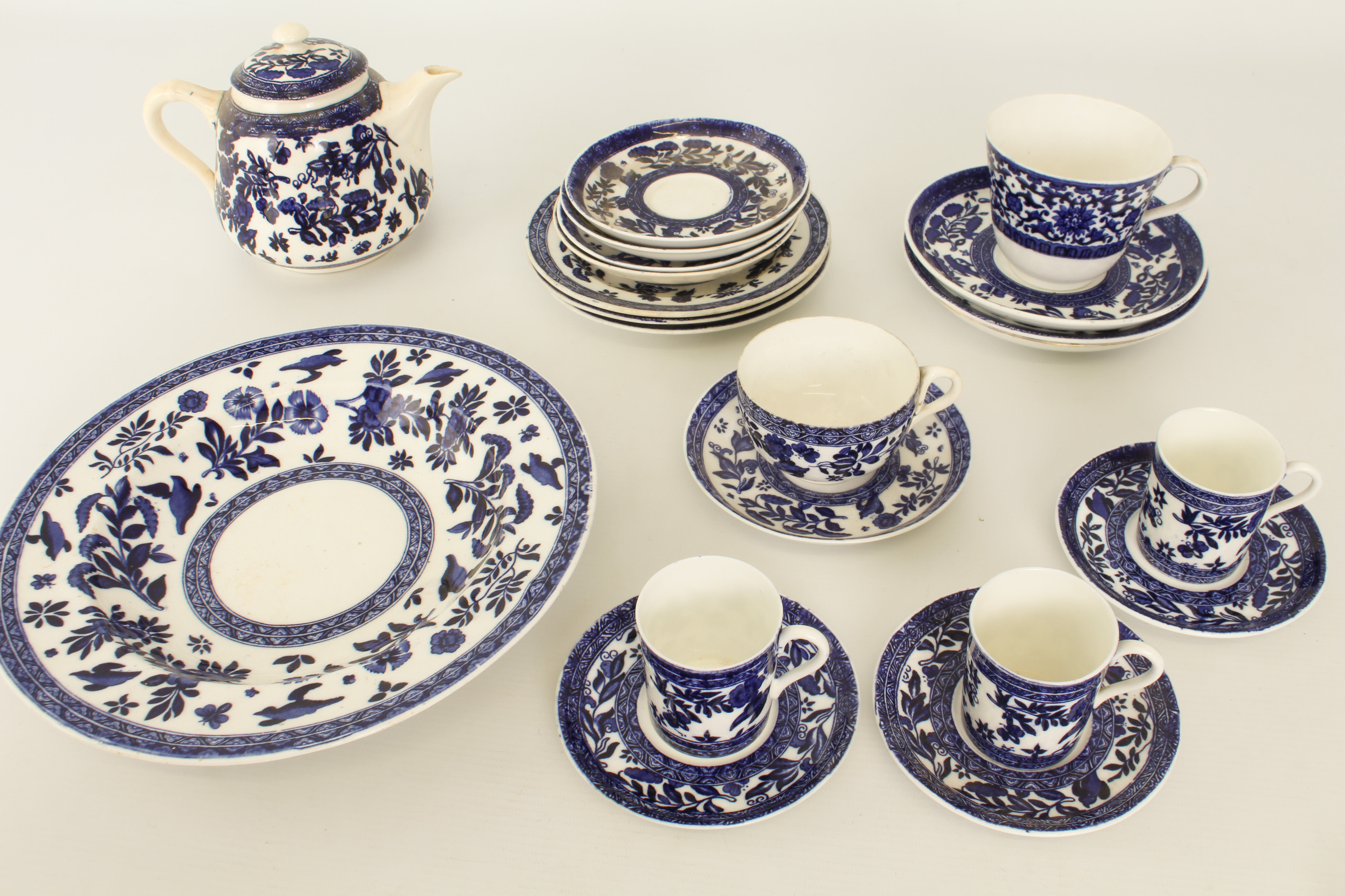 A small collection of Coalport Belfort pattern blue and white porcelain - late 19th / early 20th - Image 2 of 2