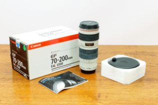 A Canon DSLR EF f/4 L 70-200mm IS USM Zoom Lens - cream/grey, serial no.396066, date code UW0619,