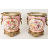 A pair of Sèvres-style porcelain and gilt-brass jardinières or cachepots - late 20th century,