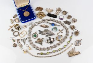 A collection of vintage silver jewellery - 1930s-80s, including rings, a chunky fancy link necklace,