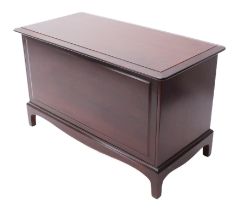 A modern mahogany blanket box - (LWH 95 x 48 x 58.5 cm)