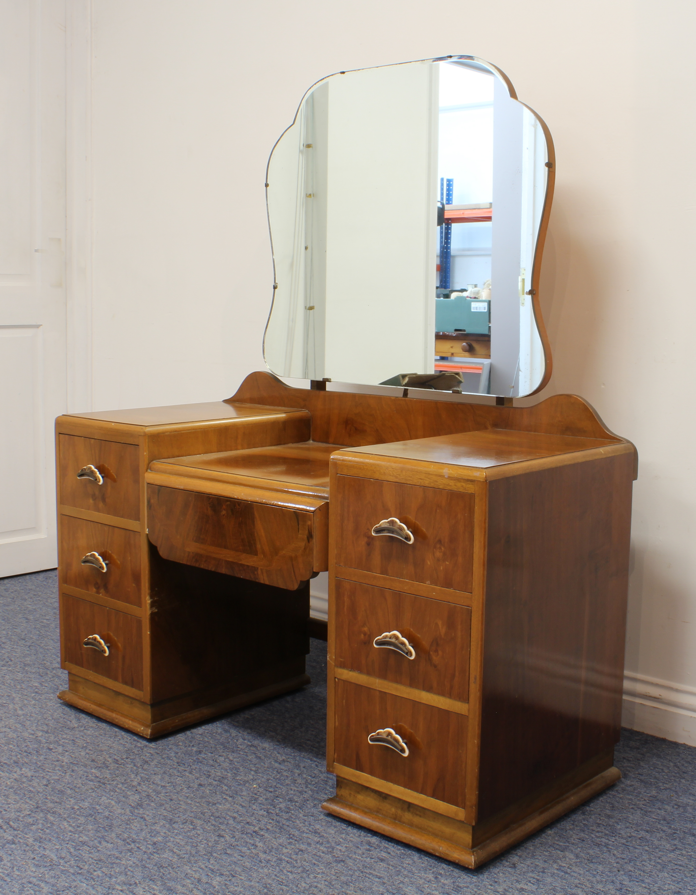 An Art Deco walnut cloud-style three-piece bedroom furniture suite - comprising double and single - Image 8 of 9