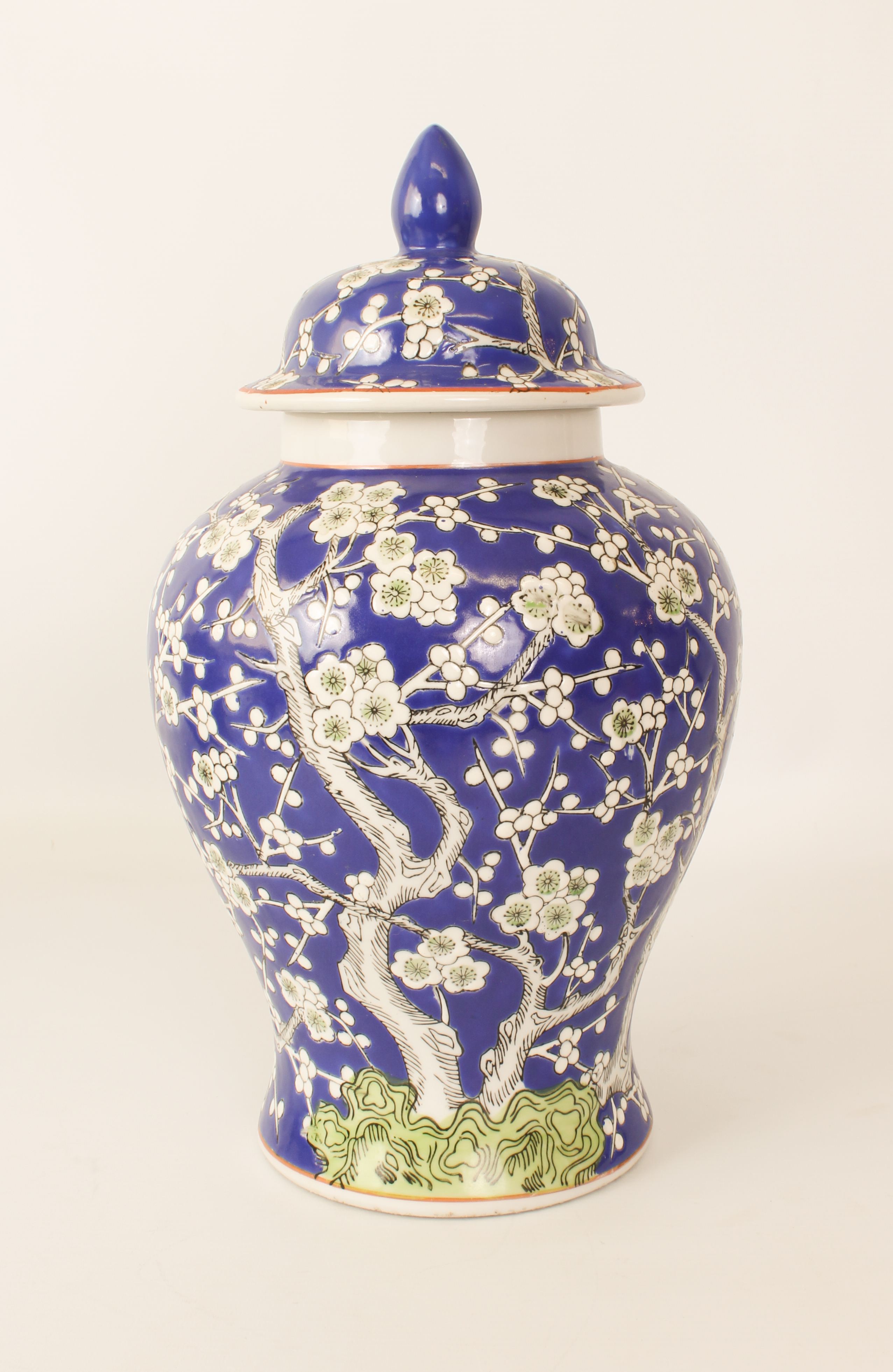 A blue and white porcelain covered tureen in 19th century style - modern, of bombe, oval form, - Image 2 of 5