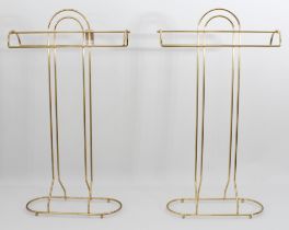 A pair of free-standing brass towel rails in Art Deco style (modern) (LWH 54 x 19 x 91 cm)