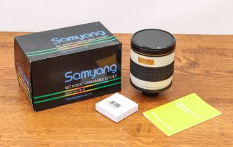 A Samyang 800mm telephoto Mirror Lens f8.0 DX for Canon DSLR - with caps and Canon mount, in