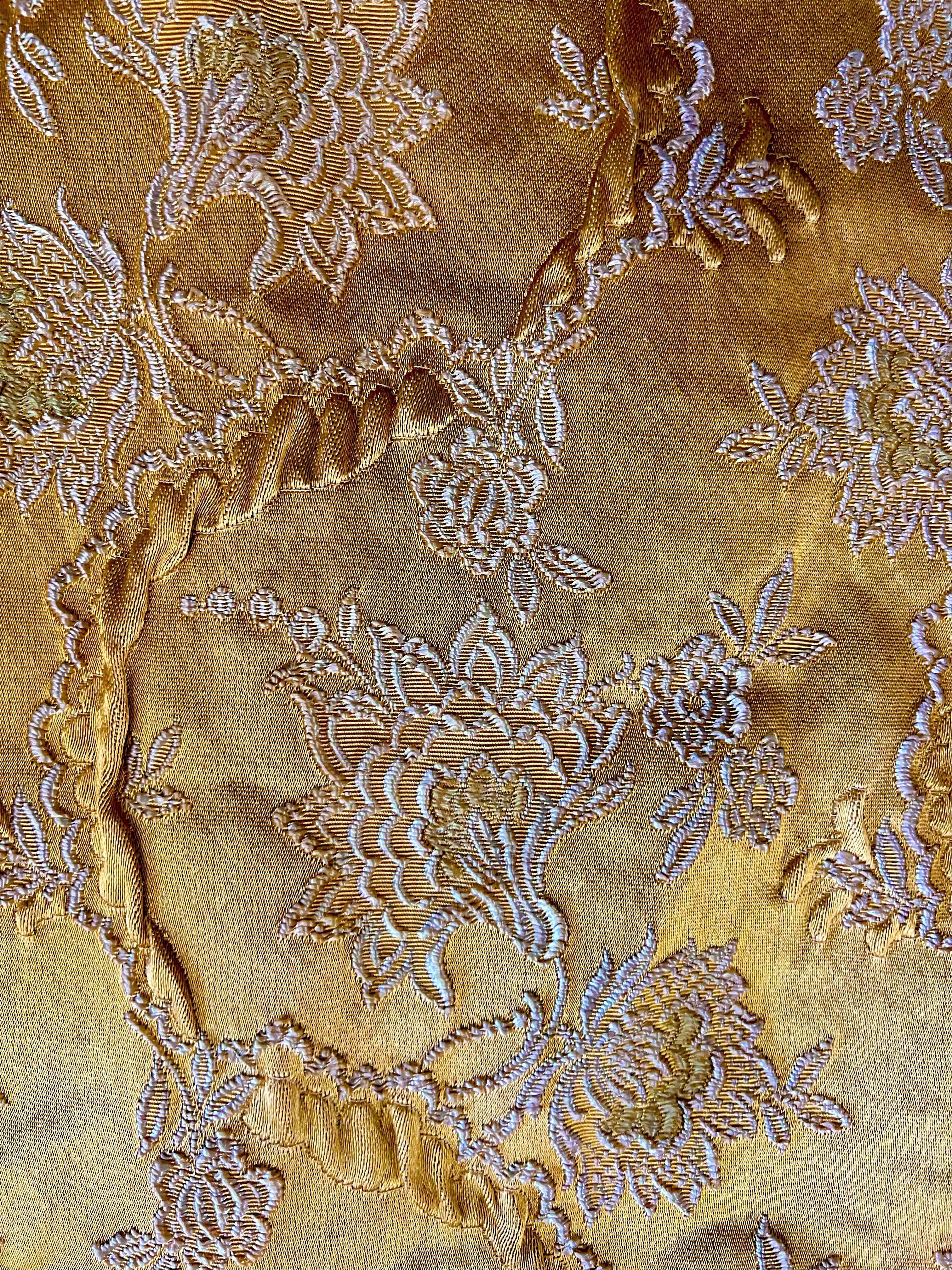 Three single curtains in vintage gold, damask style fabric with raised pattern, possibly 1950s/ 60s, - Image 3 of 4