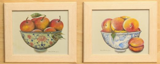 Mandy Belmokhtar (contemporary) Still life of apples in a Chinese porcelain bowl; Still life of