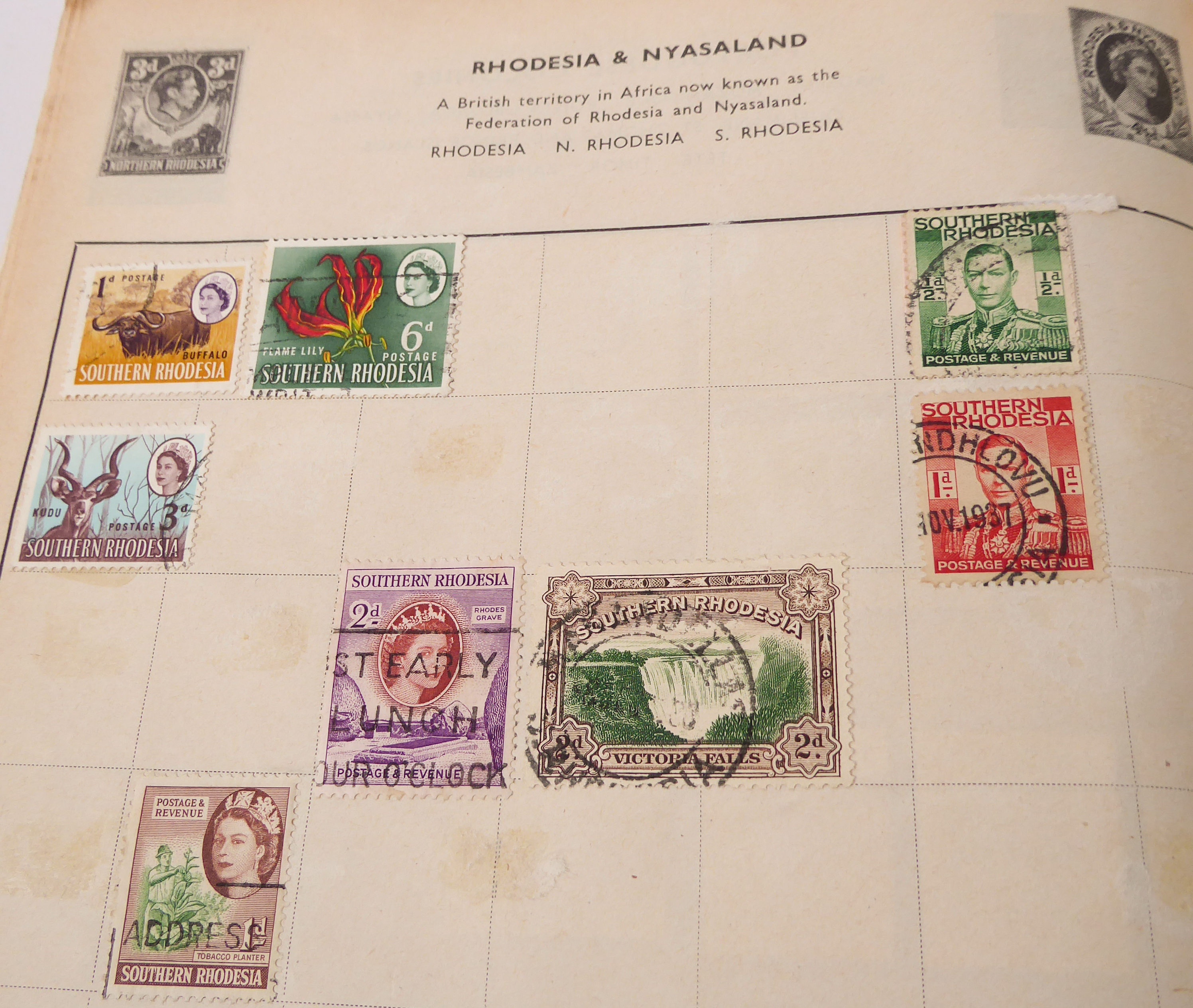 An interesting collection of albumed and semi-sorted GB and World stamps: 1. an album of hinged, - Image 30 of 37