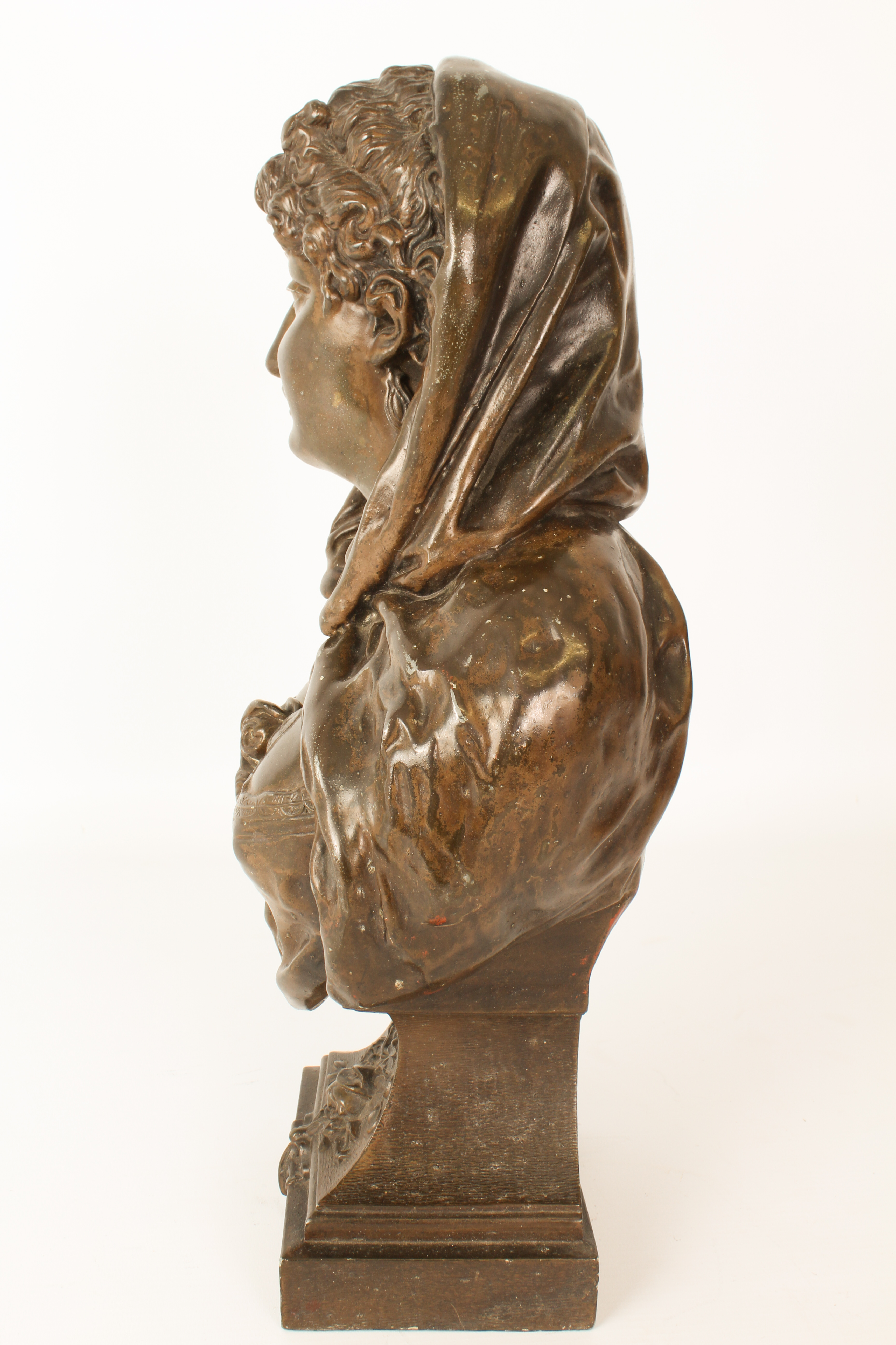 A large late 19th to early 20th century bronzed spelter female bust (39.5 cm high). - Image 2 of 4