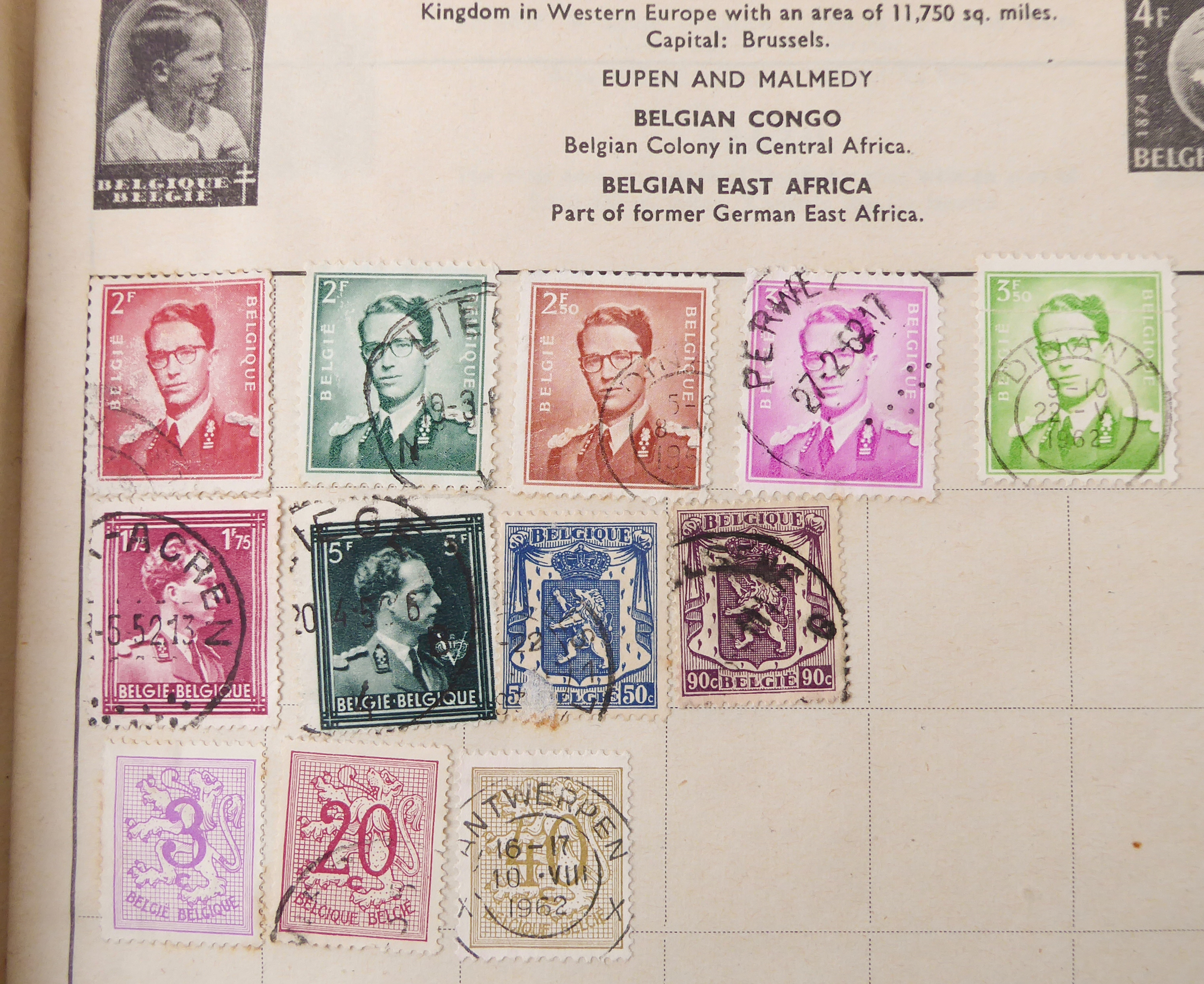 An interesting collection of albumed and semi-sorted GB and World stamps: 1. an album of hinged, - Image 12 of 37