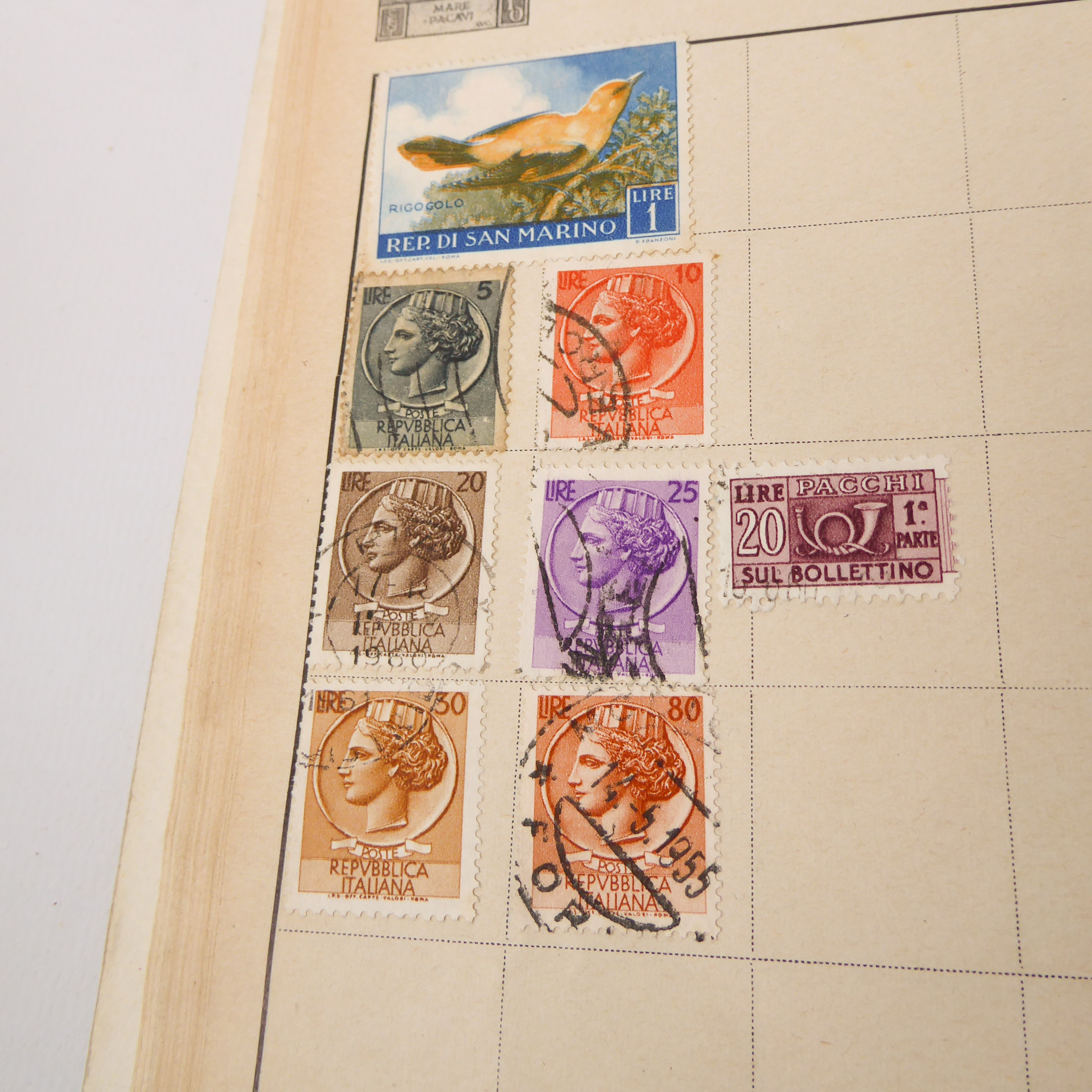 An interesting collection of albumed and semi-sorted GB and World stamps: 1. an album of hinged, - Image 24 of 37