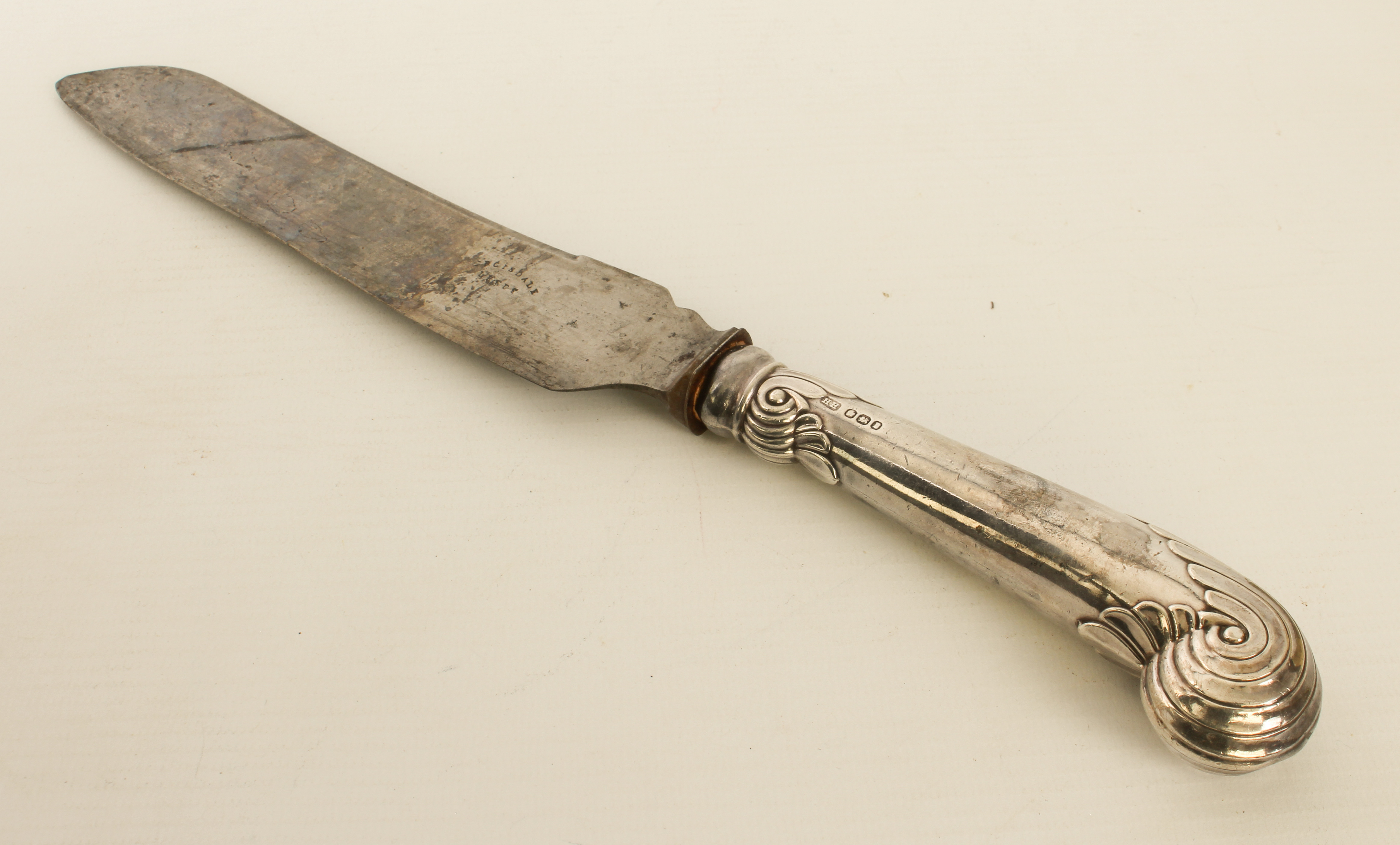 A collection of 19th and early 20th century silver flatware - to include a William IV fiddle pattern - Image 7 of 7