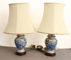 A pair of Oriental vase style porcelain table lamps - modern, with hardwood stands, 31.5 cm high