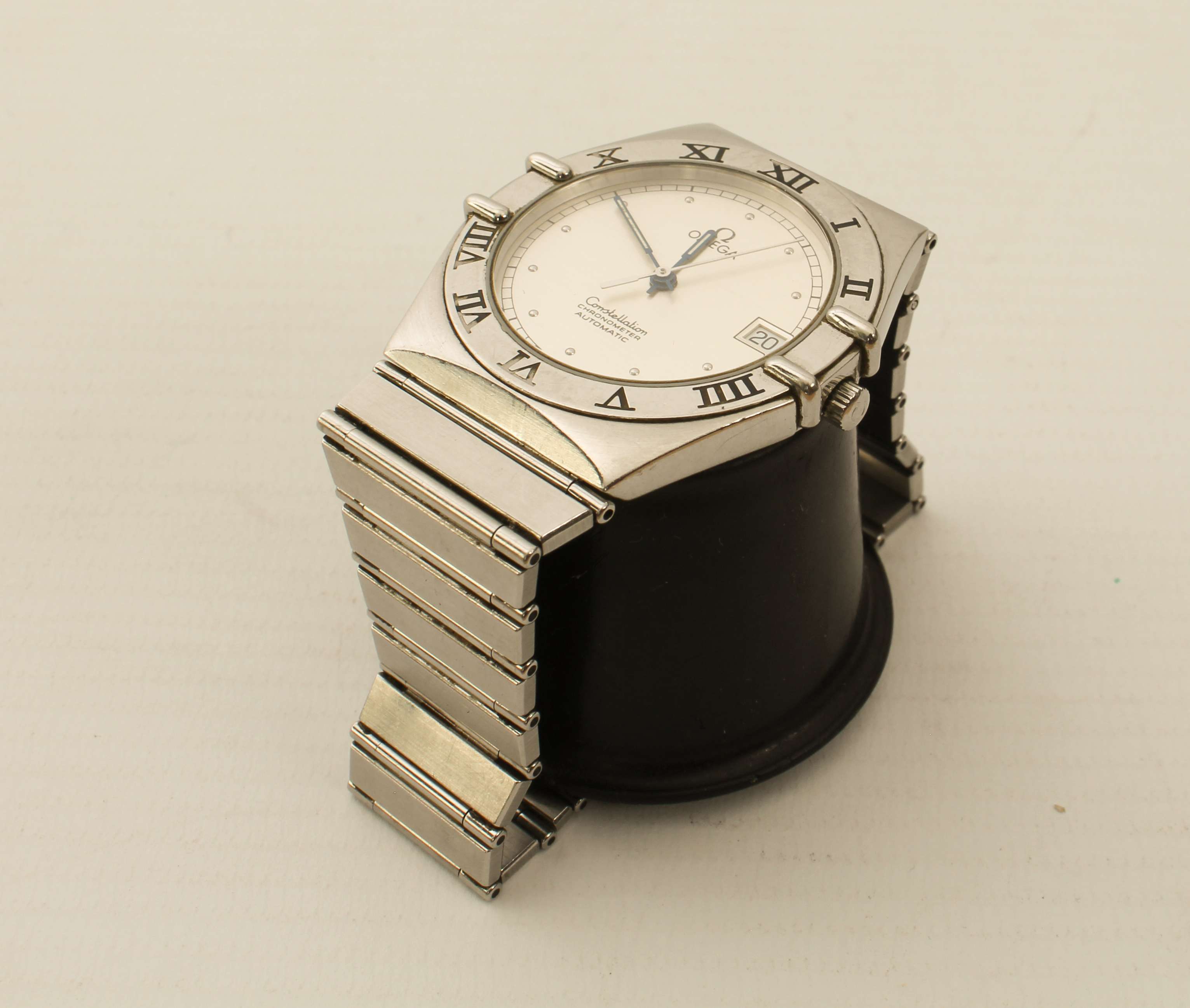 An Omega Constellation Automatic Chronometer stainless steel bracelet watch - c.1985, with - Image 2 of 5