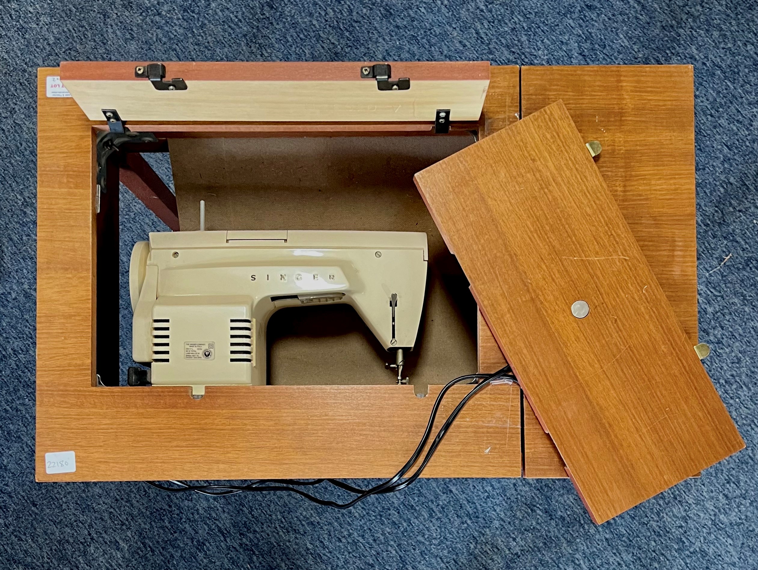 A vintage 1970s Singer 368 Fashion Mate electric sewing machine - fitted into a teak table - Image 3 of 5