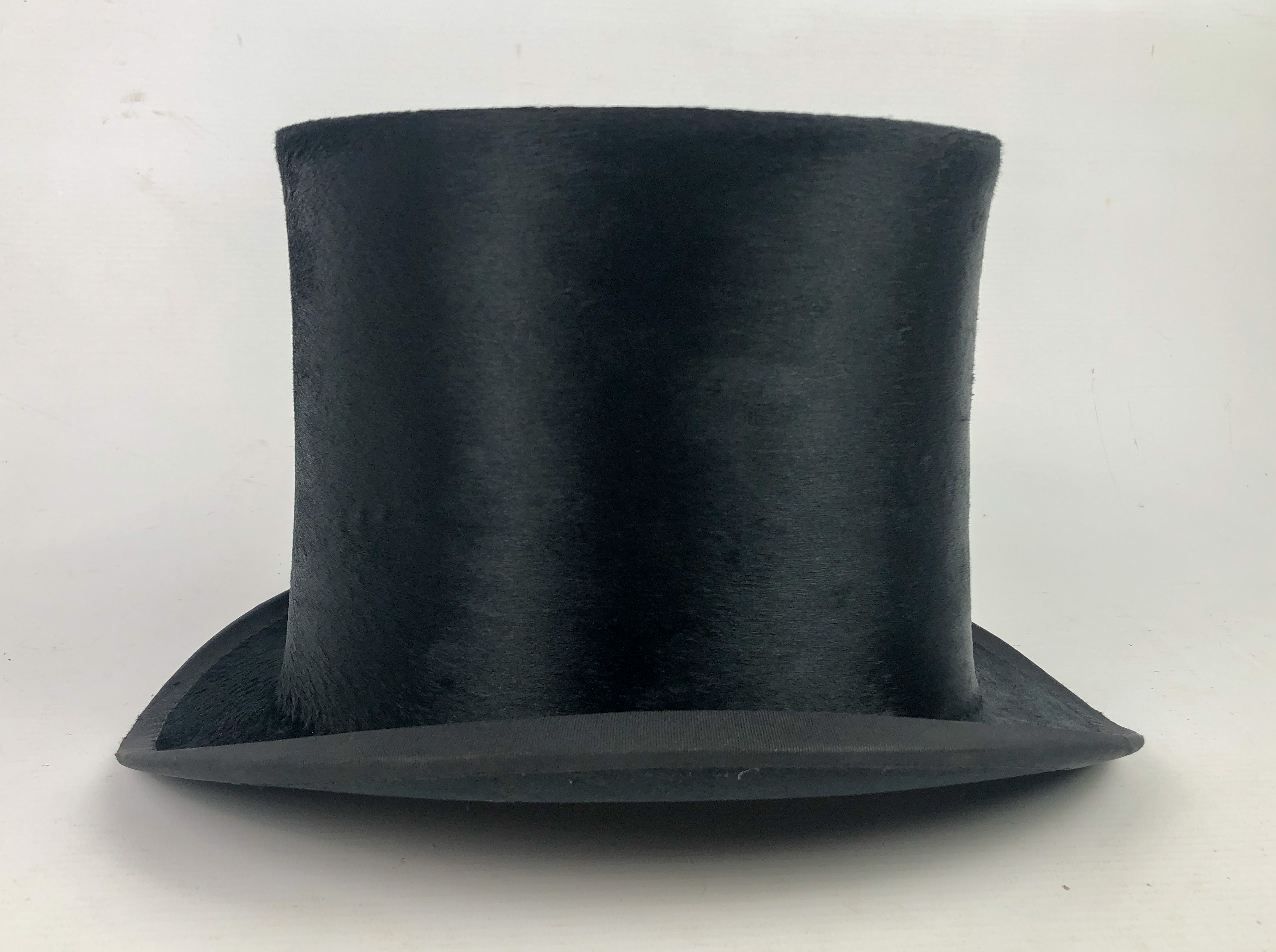 A splendid and fine quality silk top hat by Harman of 422 The Strand, London - late 19th / early - Image 8 of 20