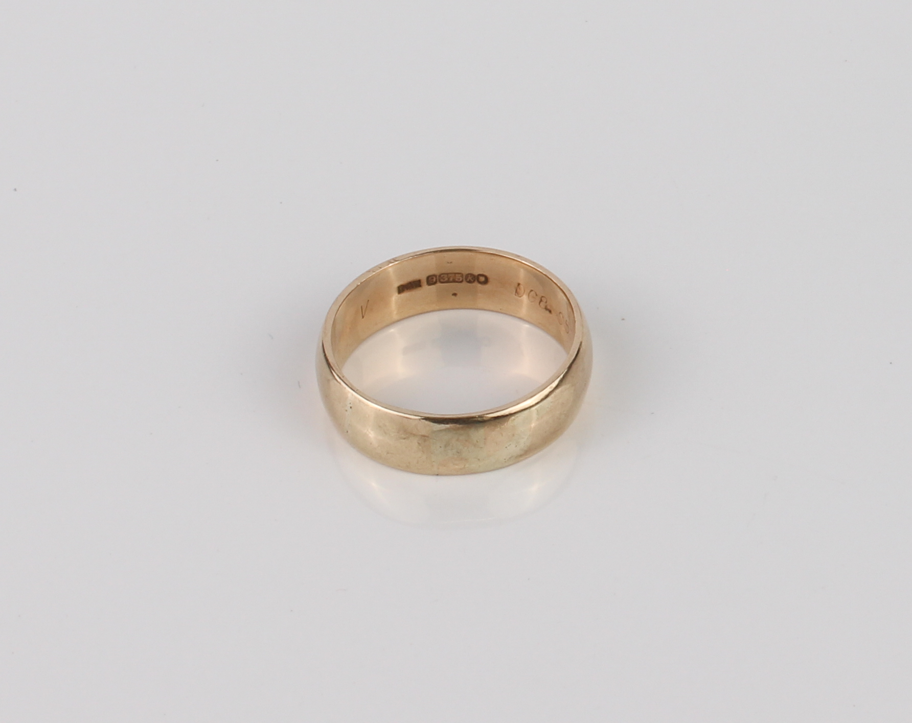 A 9ct gold wedding band - hallmarked London 1965, size W. - Image 2 of 2