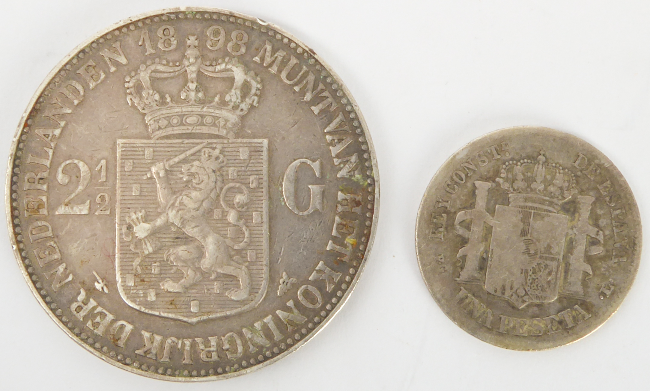 An 1898 silver 2½ gulden (.945) and an 1893 peseta (.835) - Image 4 of 4
