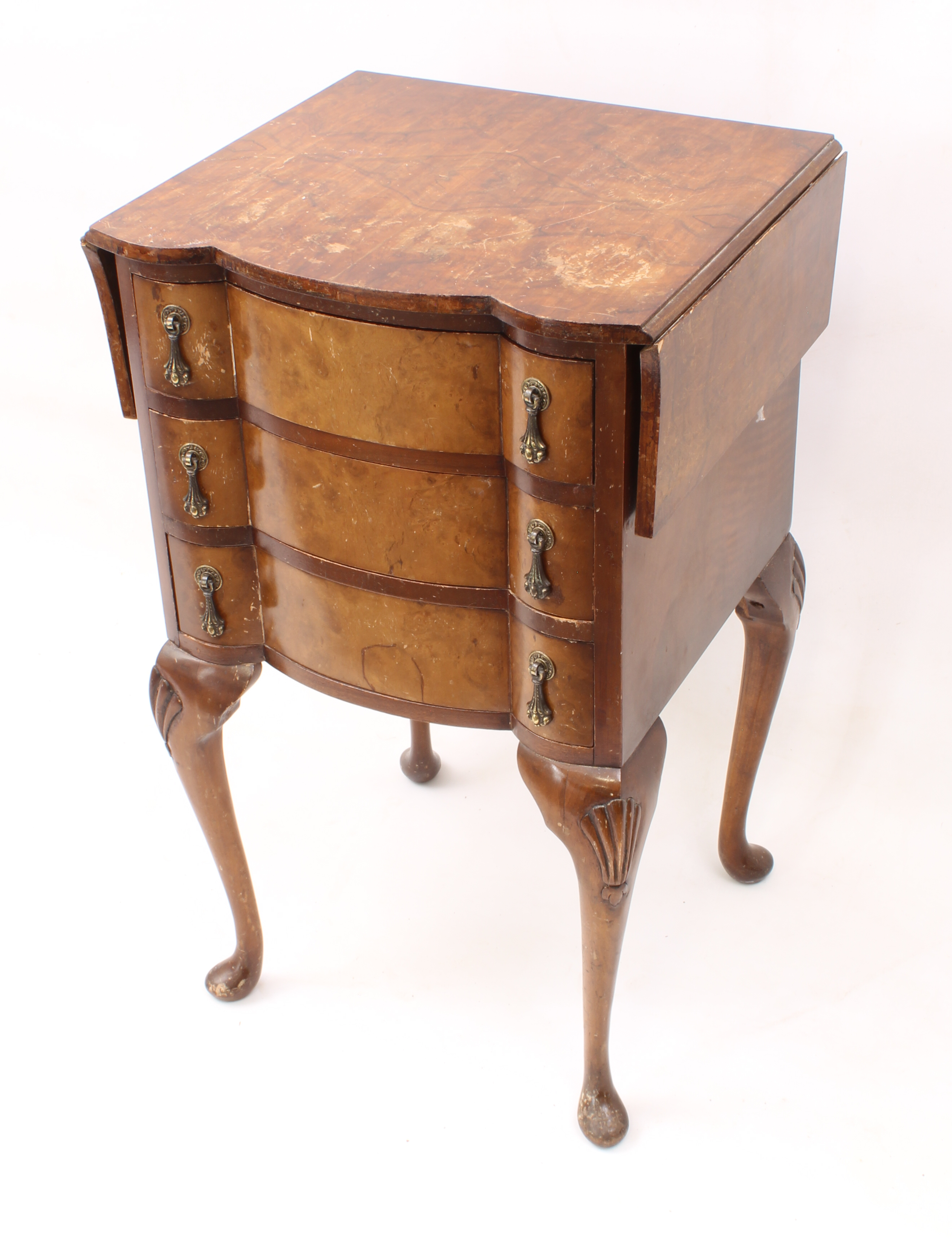 A bedside cabinet and a bedside chest: 1. Edwardian mahogany cabinet, moulded top with short upstand - Image 4 of 6