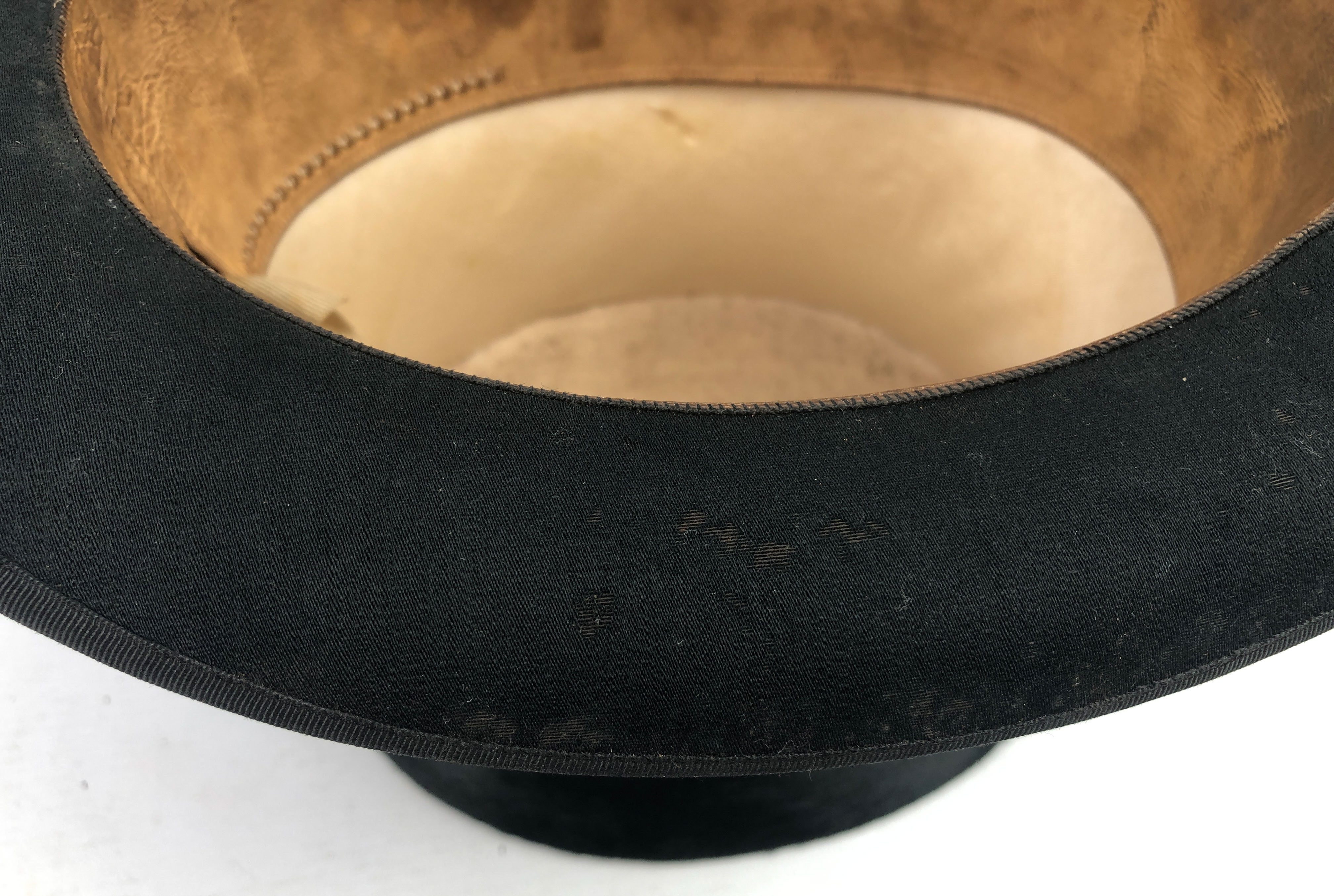 A splendid and fine quality silk top hat by Harman of 422 The Strand, London - late 19th / early - Image 15 of 20