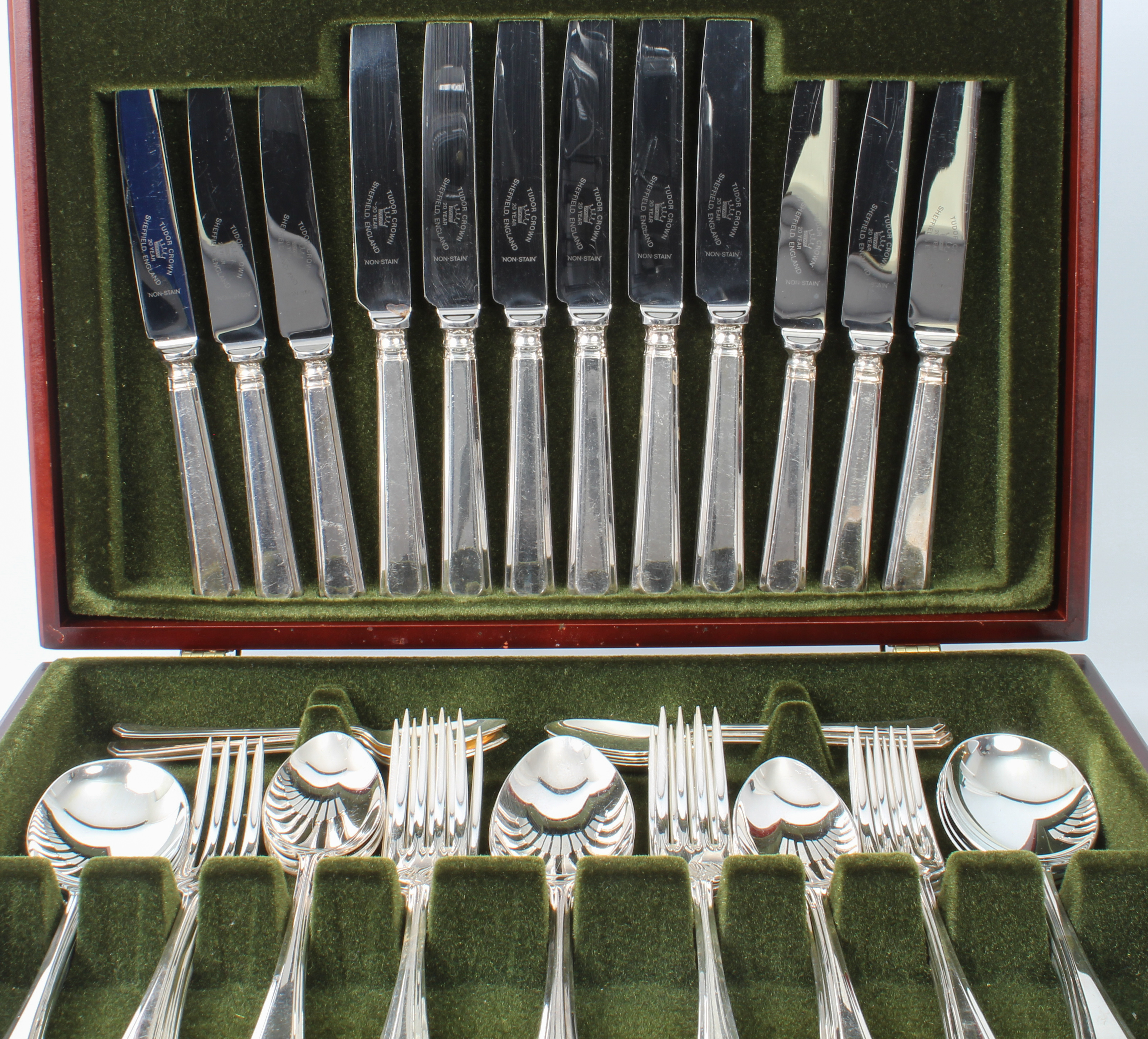A canteen of silver-plated cutlery for six place settings - A1 EPNS by Tudor Crown of Sheffield, - Bild 2 aus 4