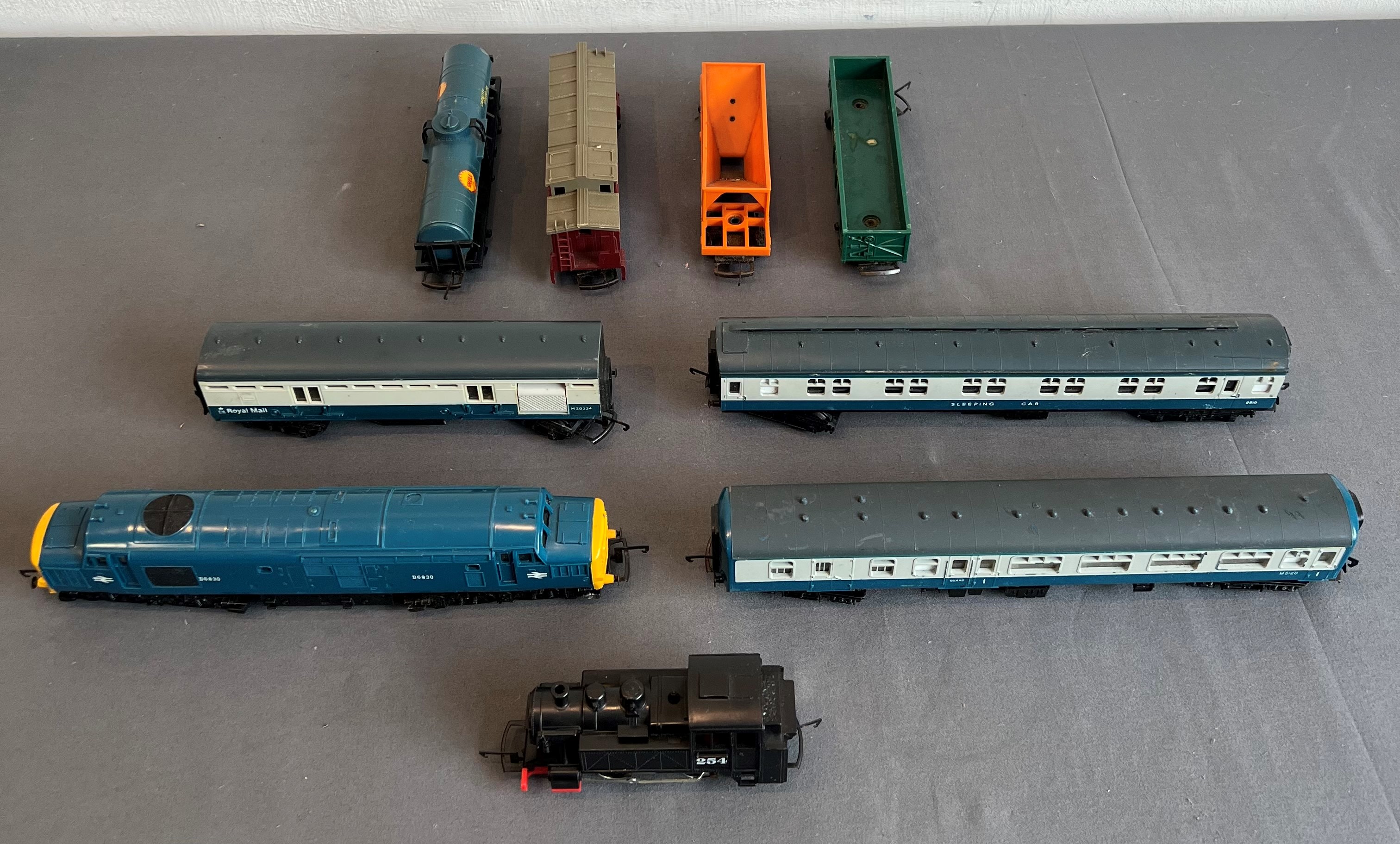 A small collection of Triang Hornby OO gauge trains - including an R751 Type 37 Co-Co diesel loco,
