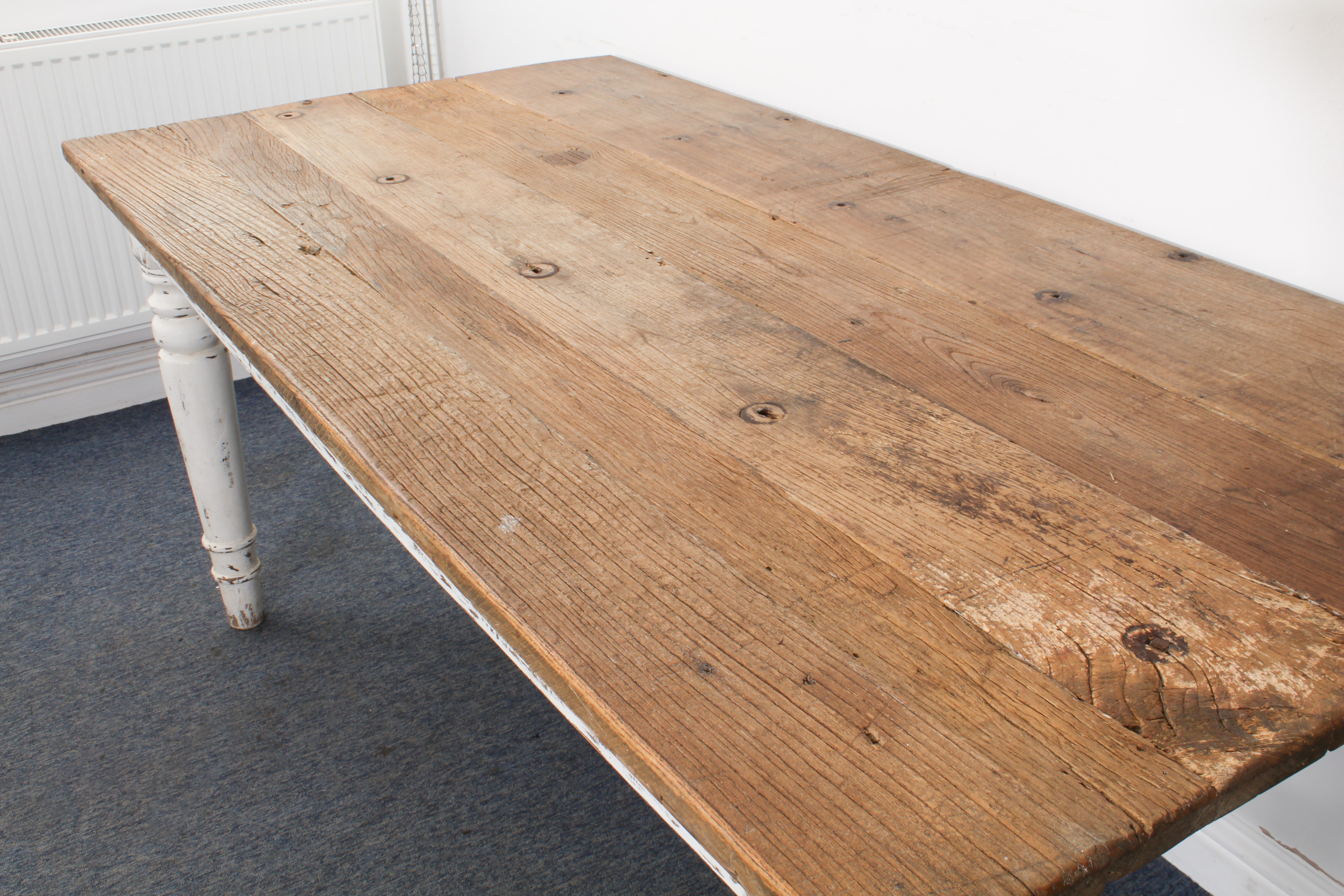 An oak farmhouse kitchen dining table in 19th century style - the rustic, planked top raised on an - Image 7 of 7