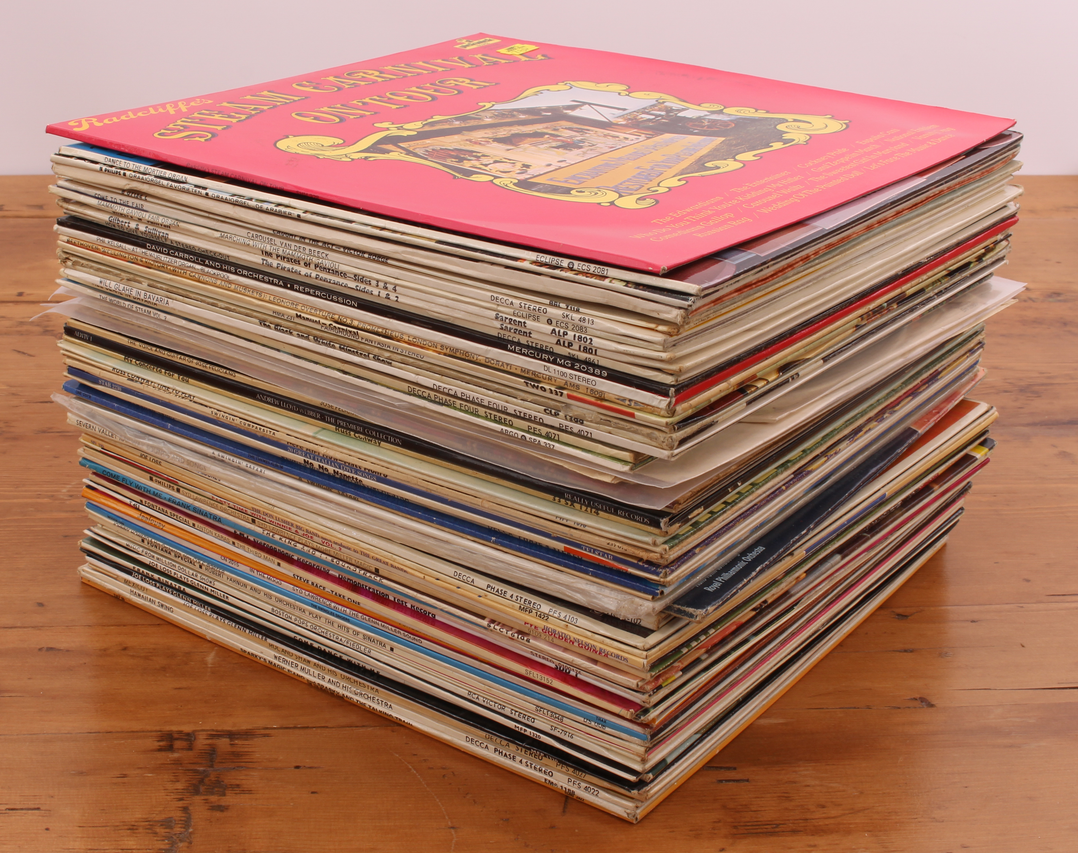 Over 100 spoken word/exotica/stereo test records/comedy albums and box sets. Condition: VG+ - Bild 3 aus 5