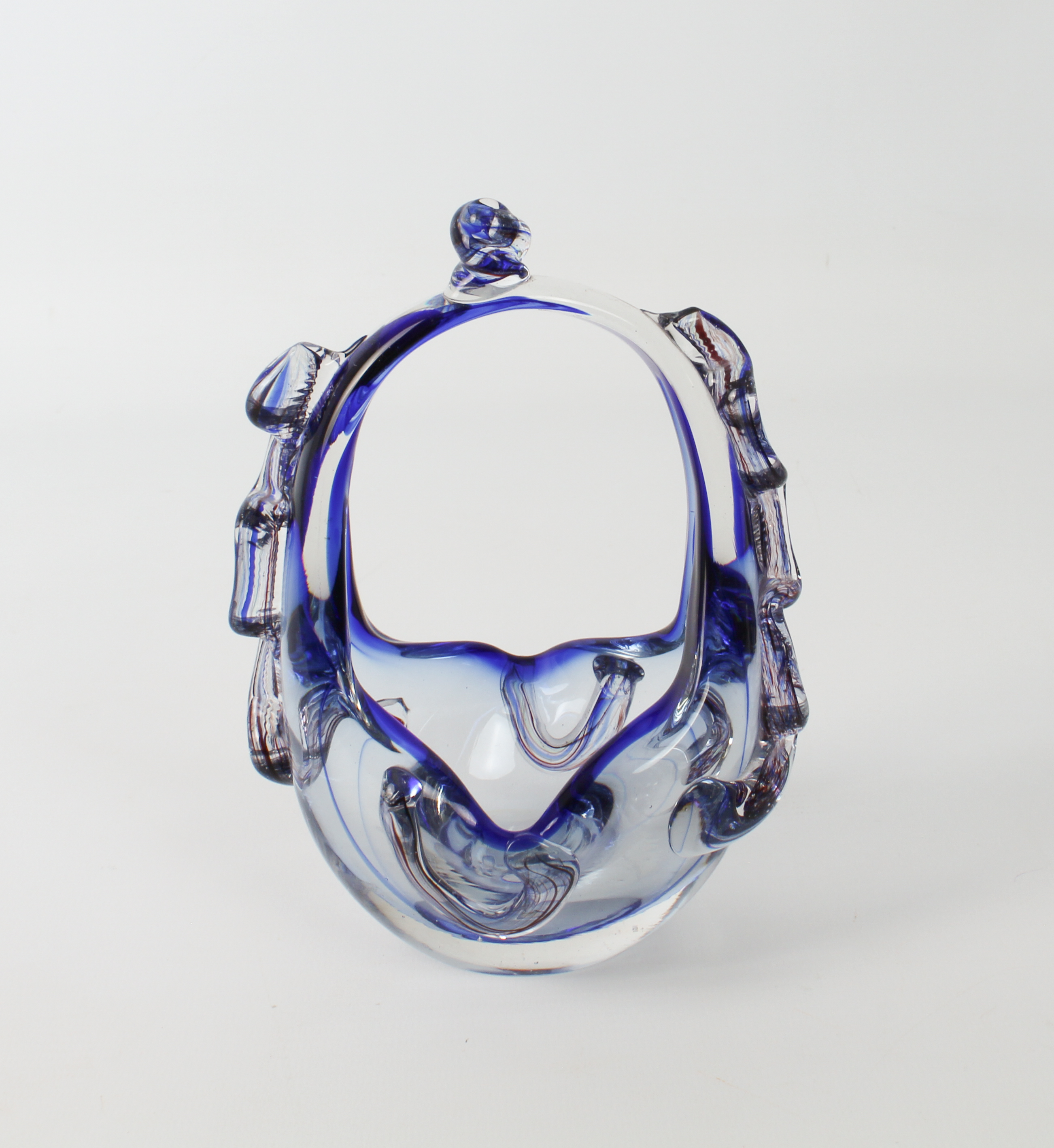 Four pieces of vintage Murano art glass: 1. a horned vase in blue, yellow and clear glass, - Image 8 of 12