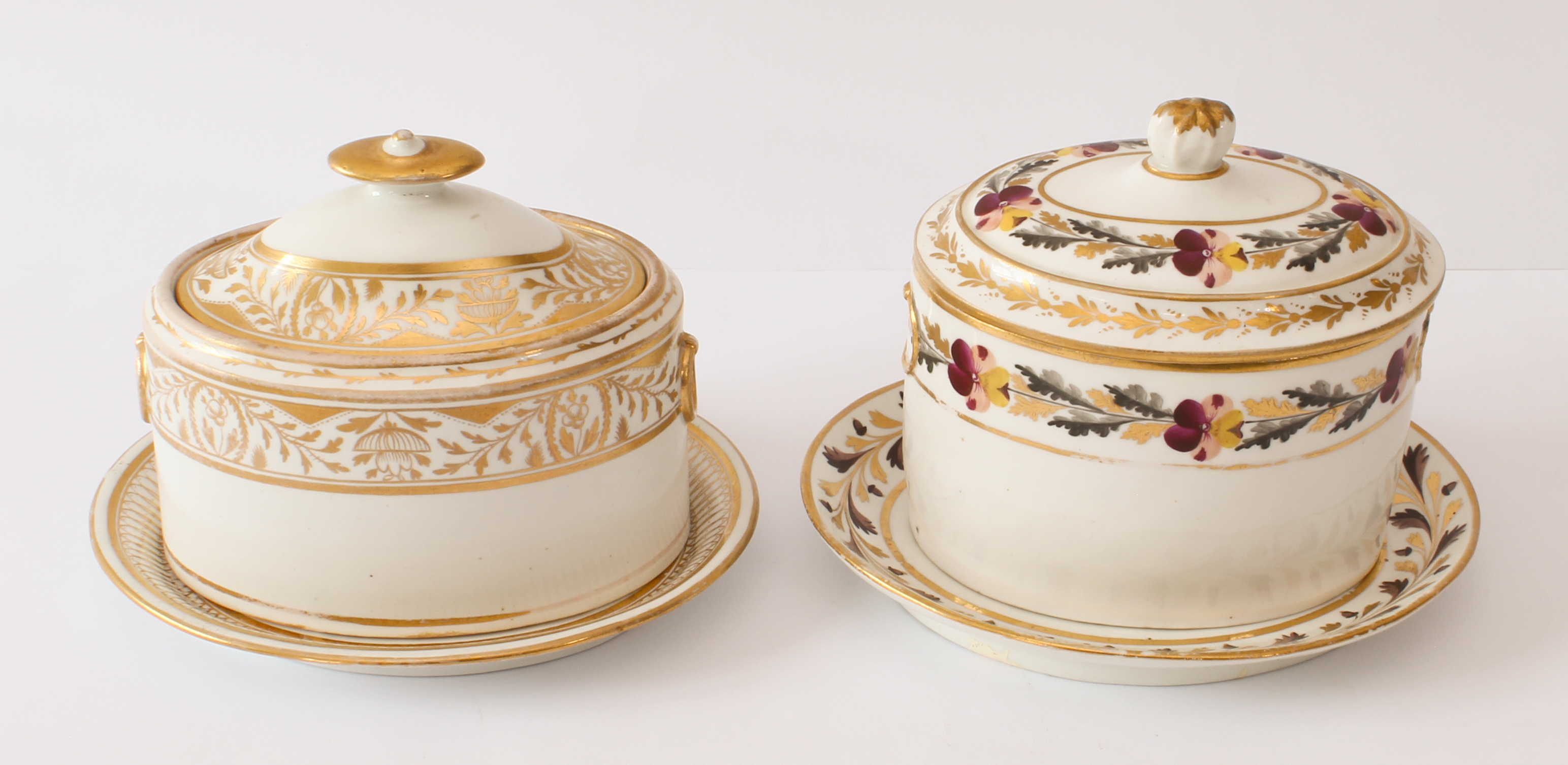 Two 19th century English porcelain oval sugar boxes and closely matched stands - one decorated - Image 2 of 6