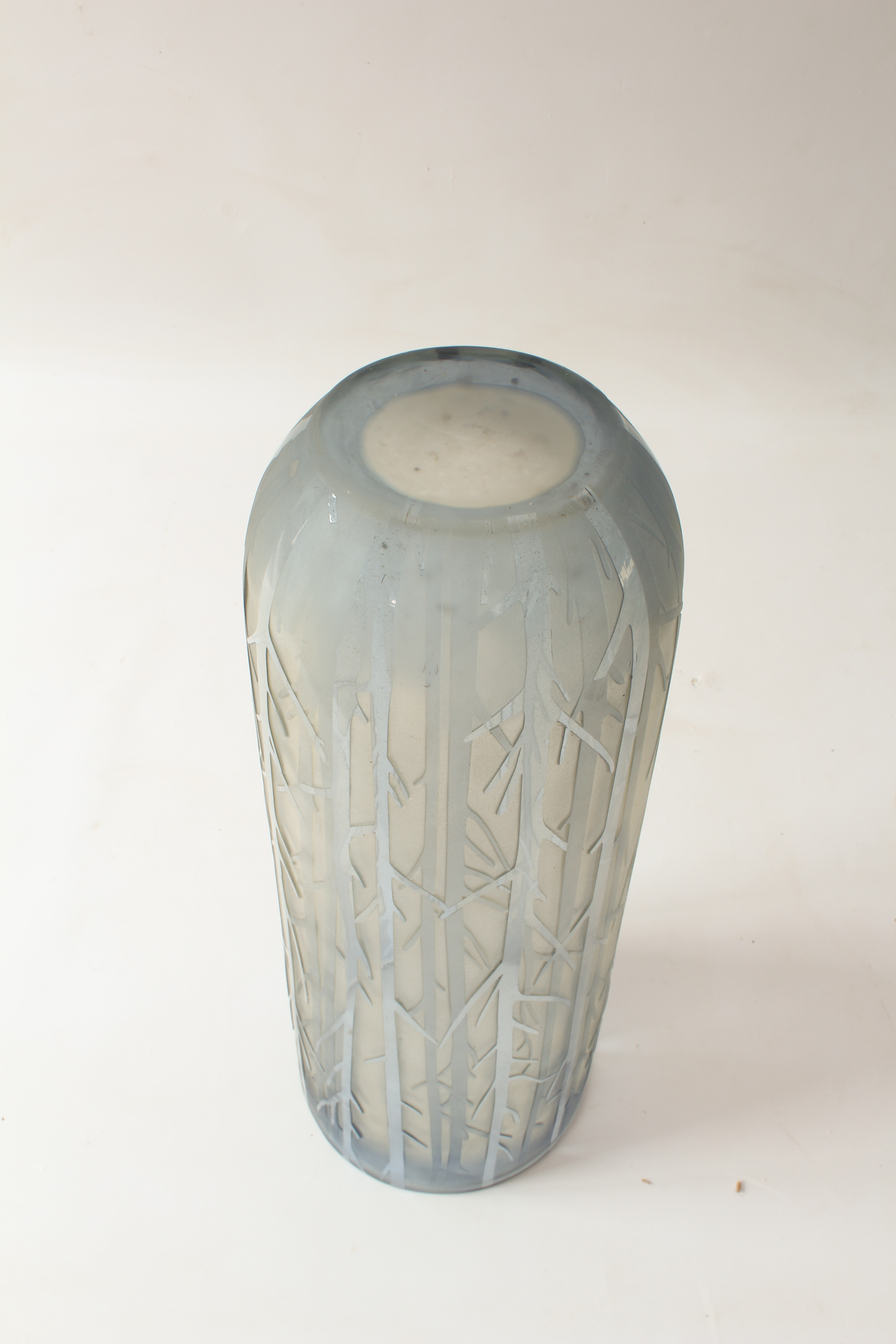 A large frosted glass art vase - of tall, cylindrical form, in clear glass with very pale steel blue - Image 4 of 4