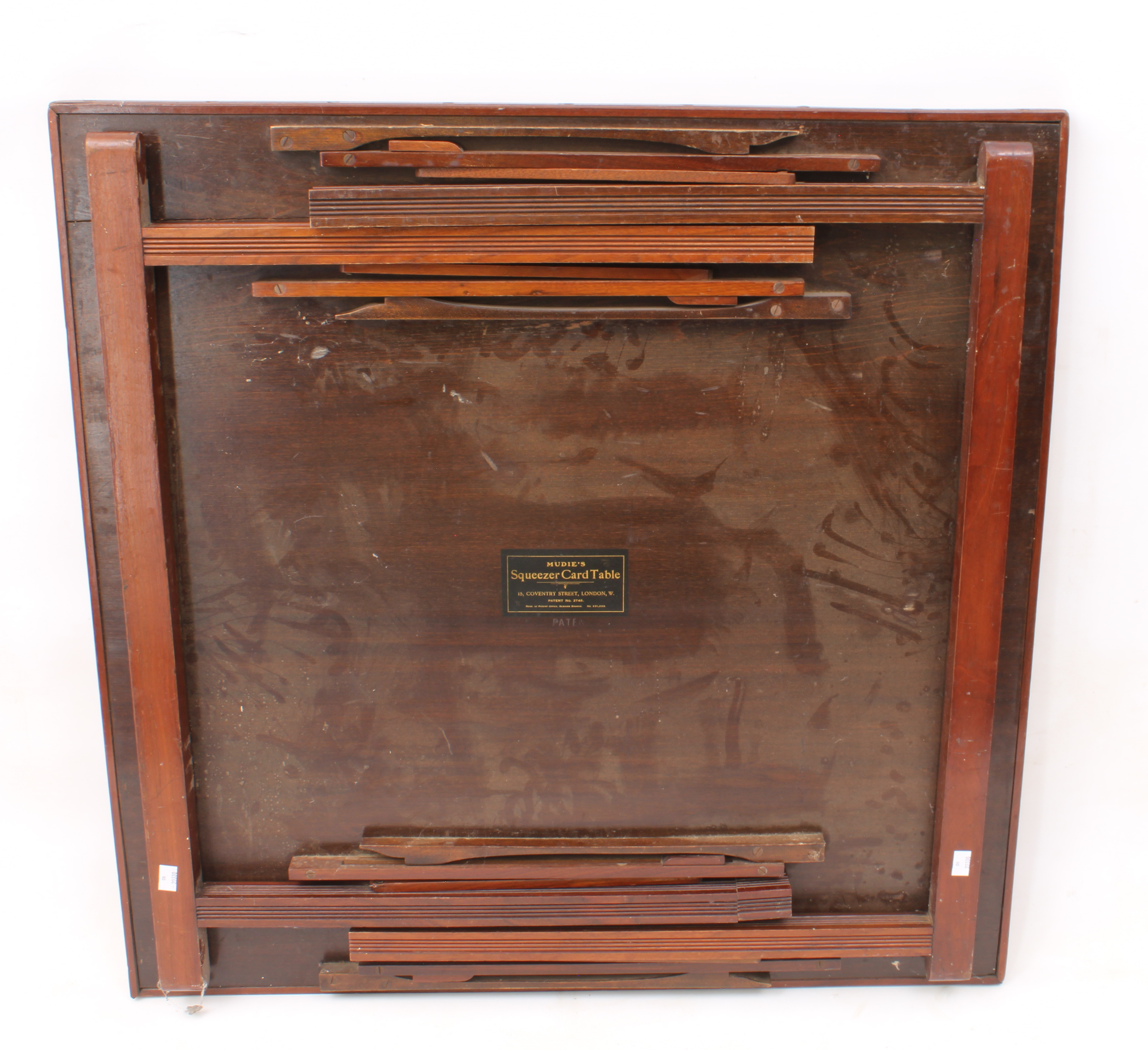 An Edwardian mahogany folding card-table - original maker's label to underside, 'Mudie's Squeezer - Bild 3 aus 3