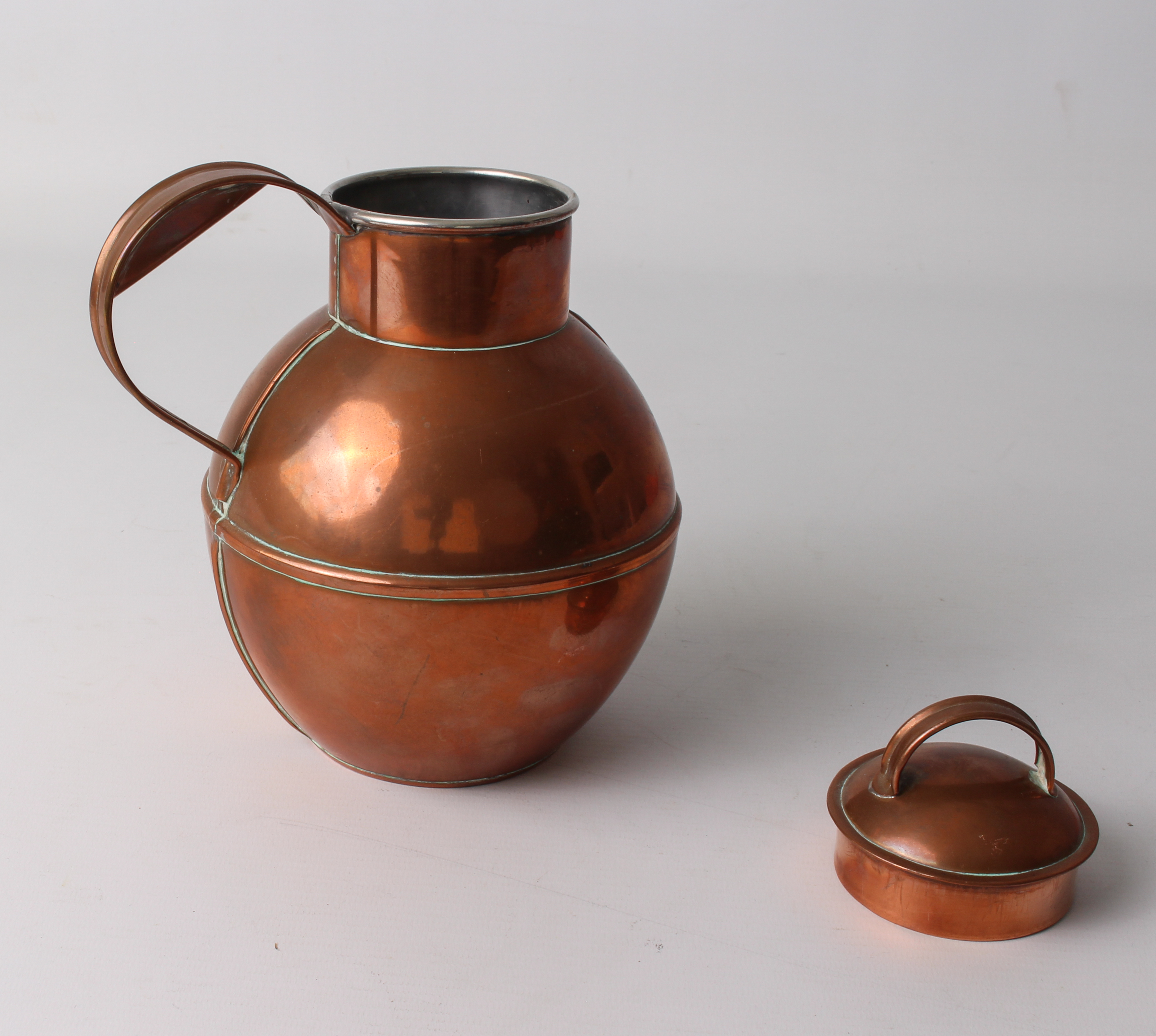 Two pieces of antique brass and copper ware - comprising a brass and wrought iron chestnut - Image 3 of 3